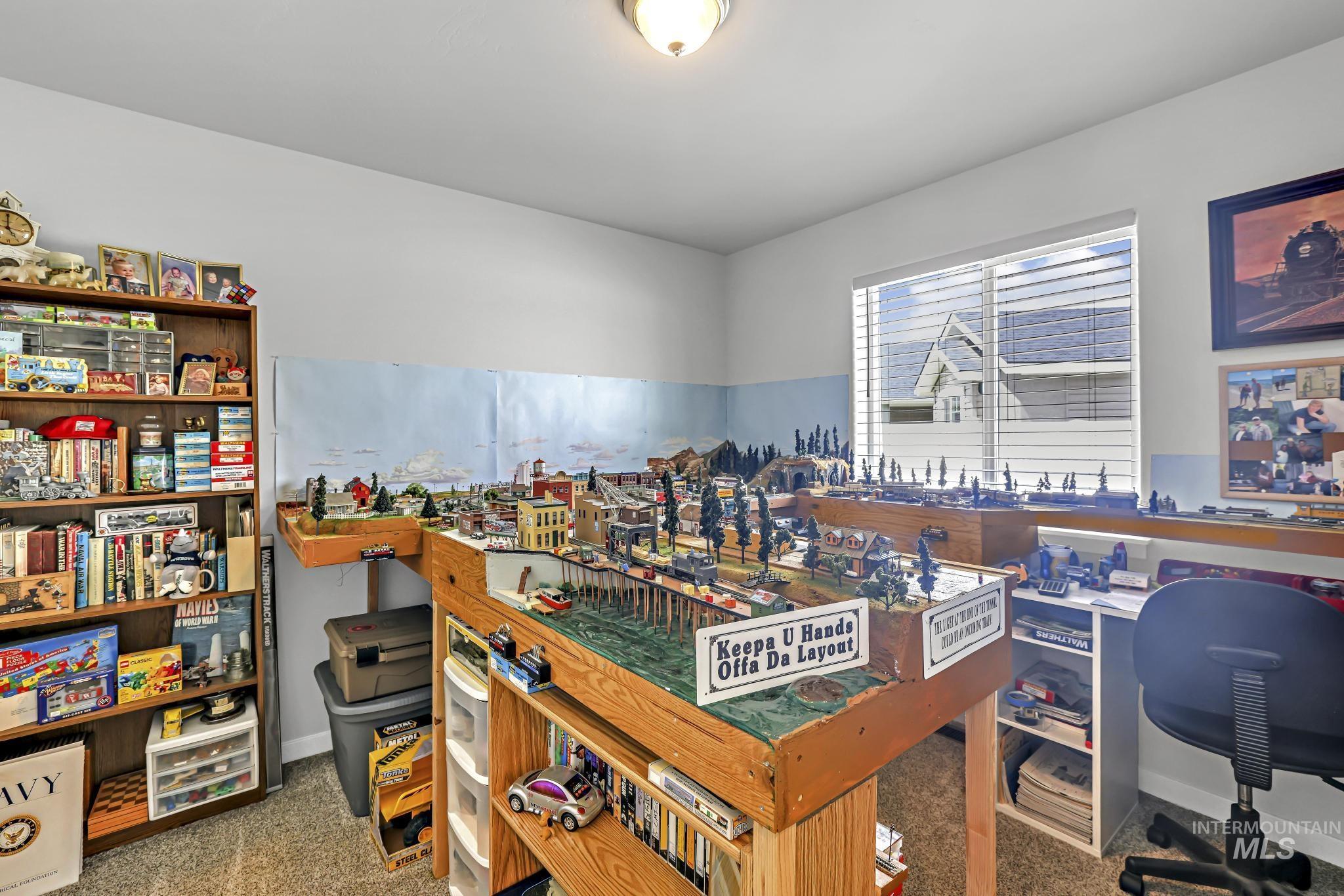 308 New Haven St Property Photo 15