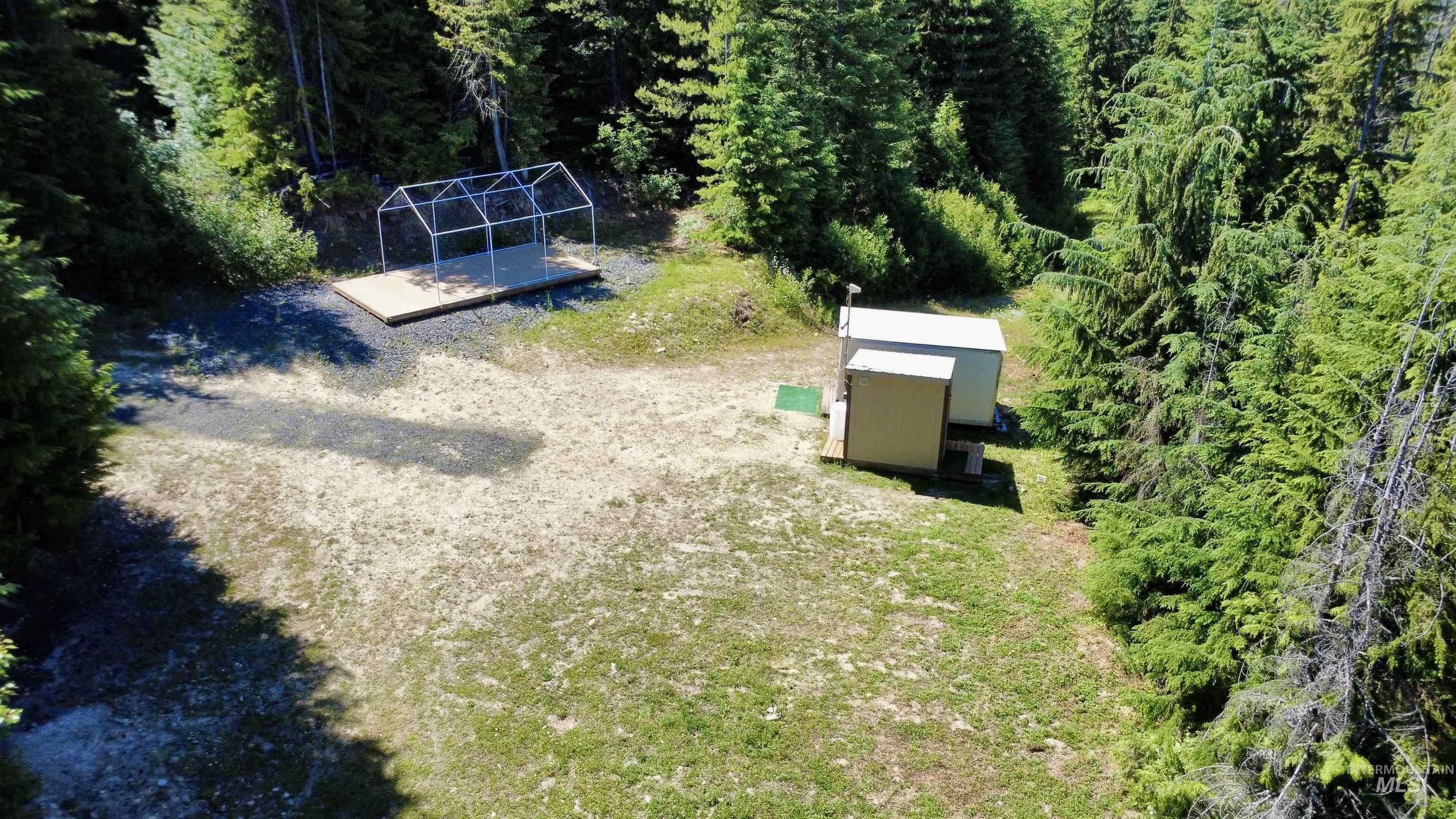 1522 N Alpine Property Photo 3