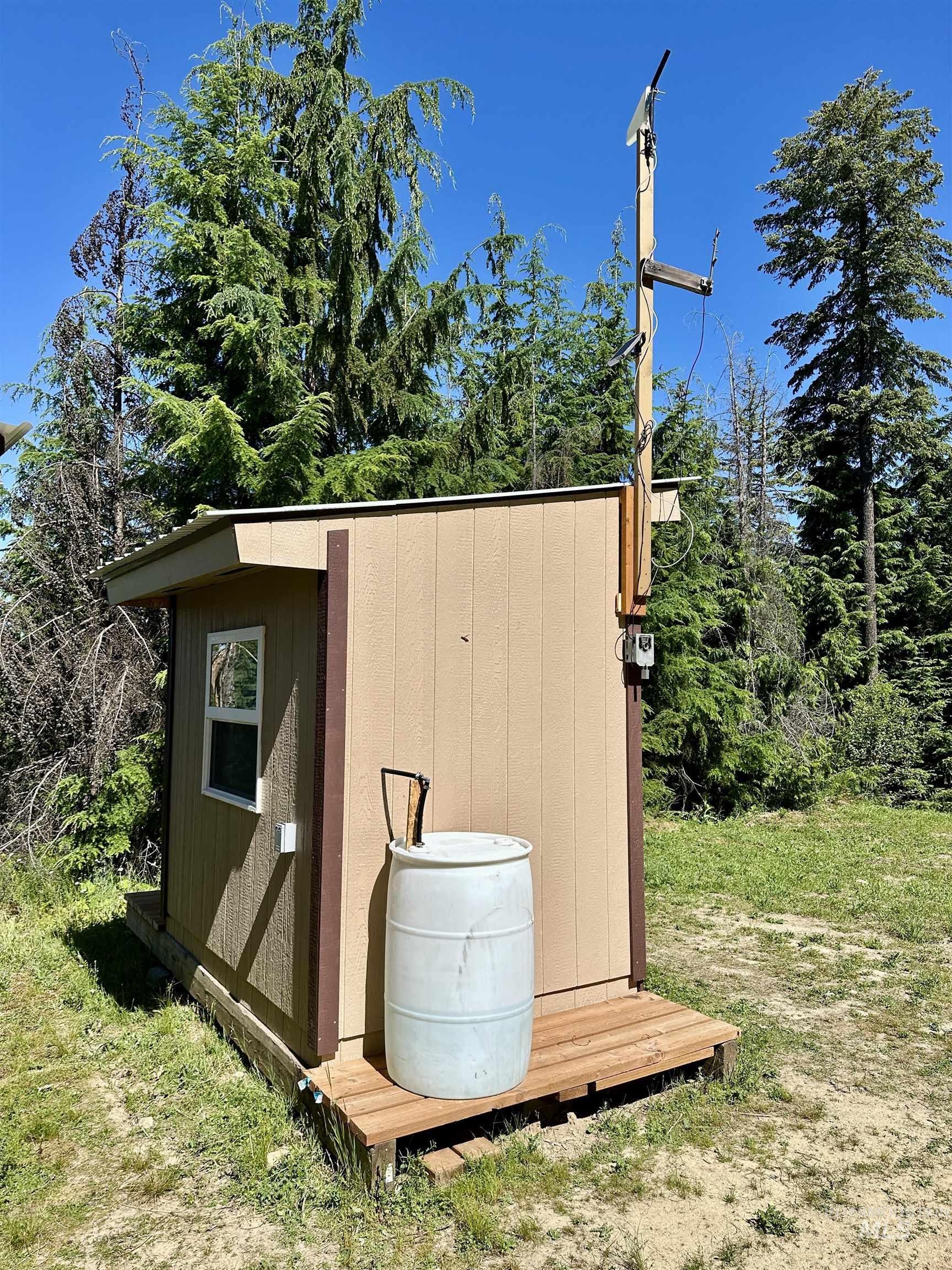 1522 N Alpine Property Photo 12