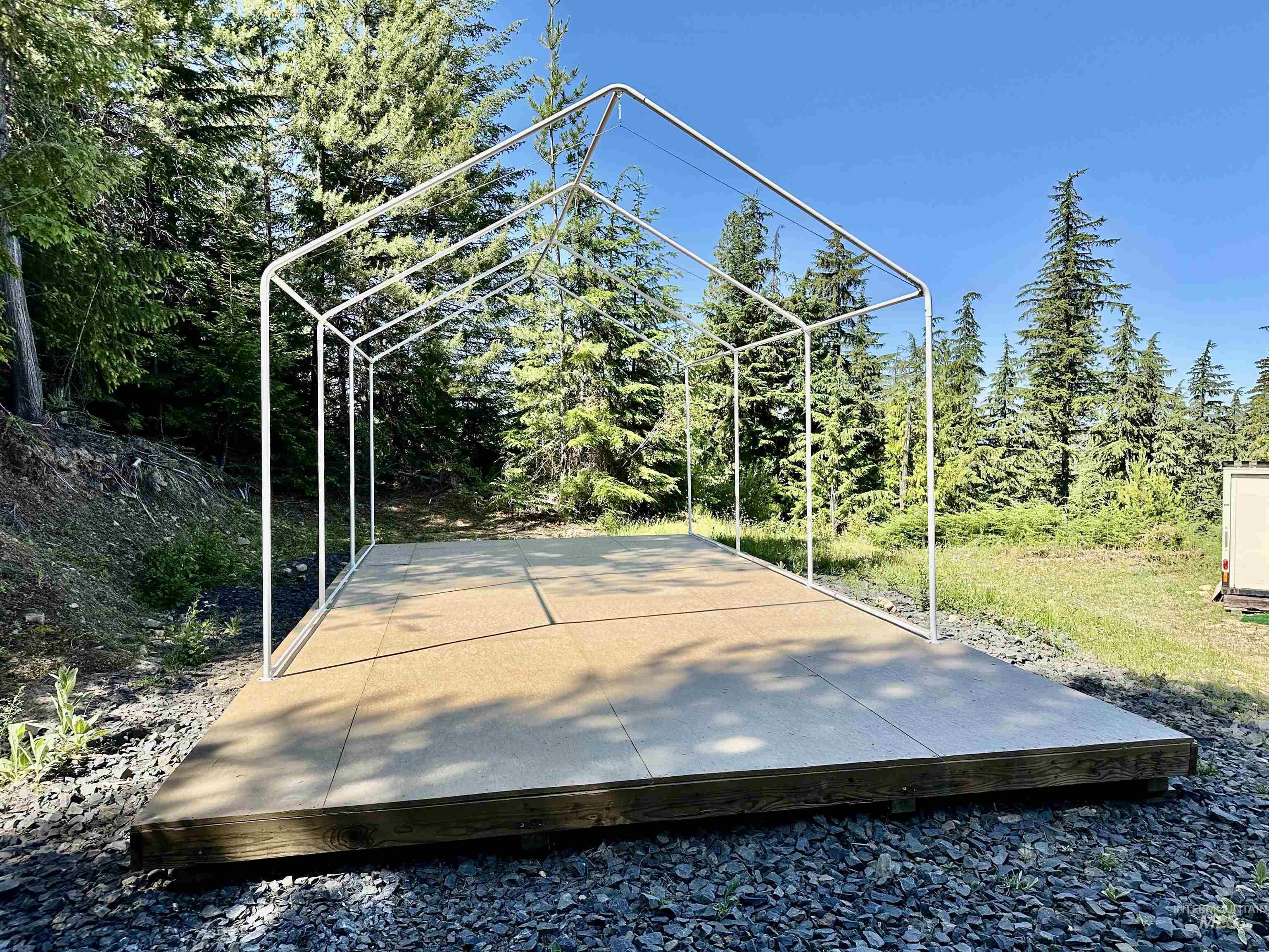 1522 N Alpine Property Photo 14