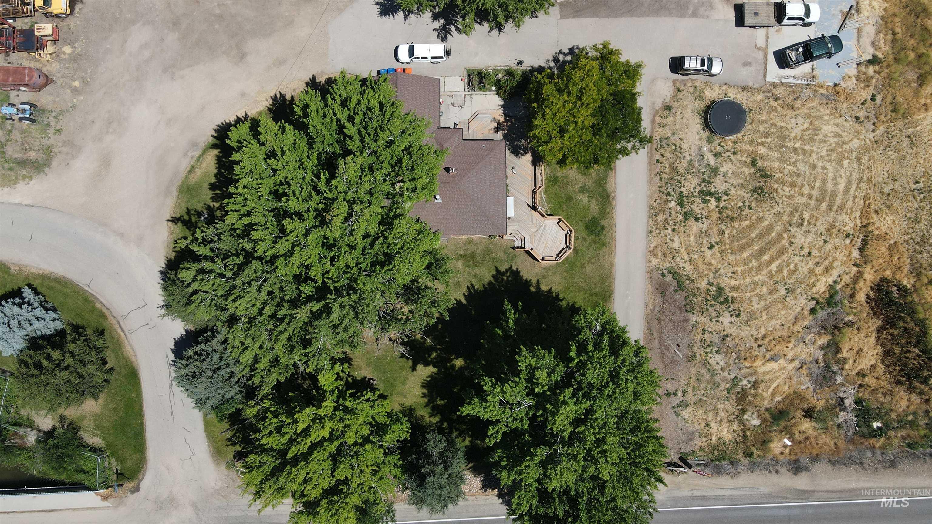 400 W Beacon Light Rd Property Photo 4