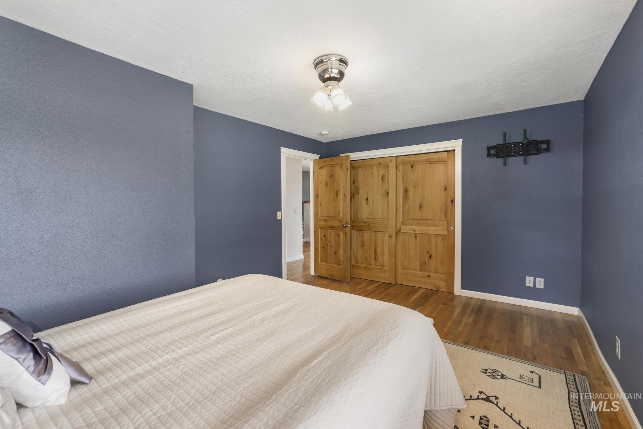 534 16th St Property Photo 13