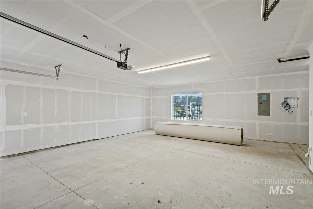 505 N Lucy Lane Property Photo 2