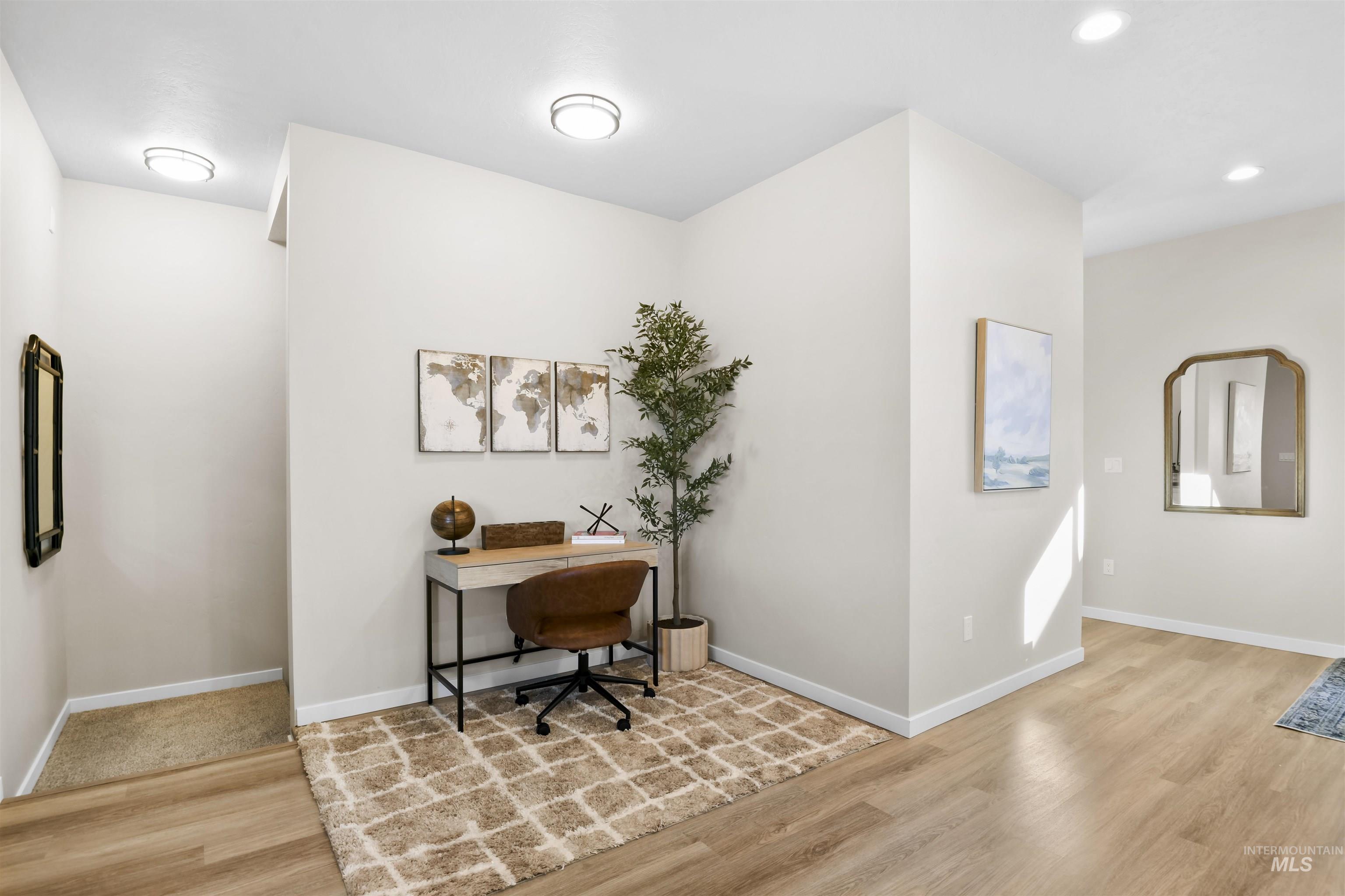 505 N Lucy Lane Property Photo 21