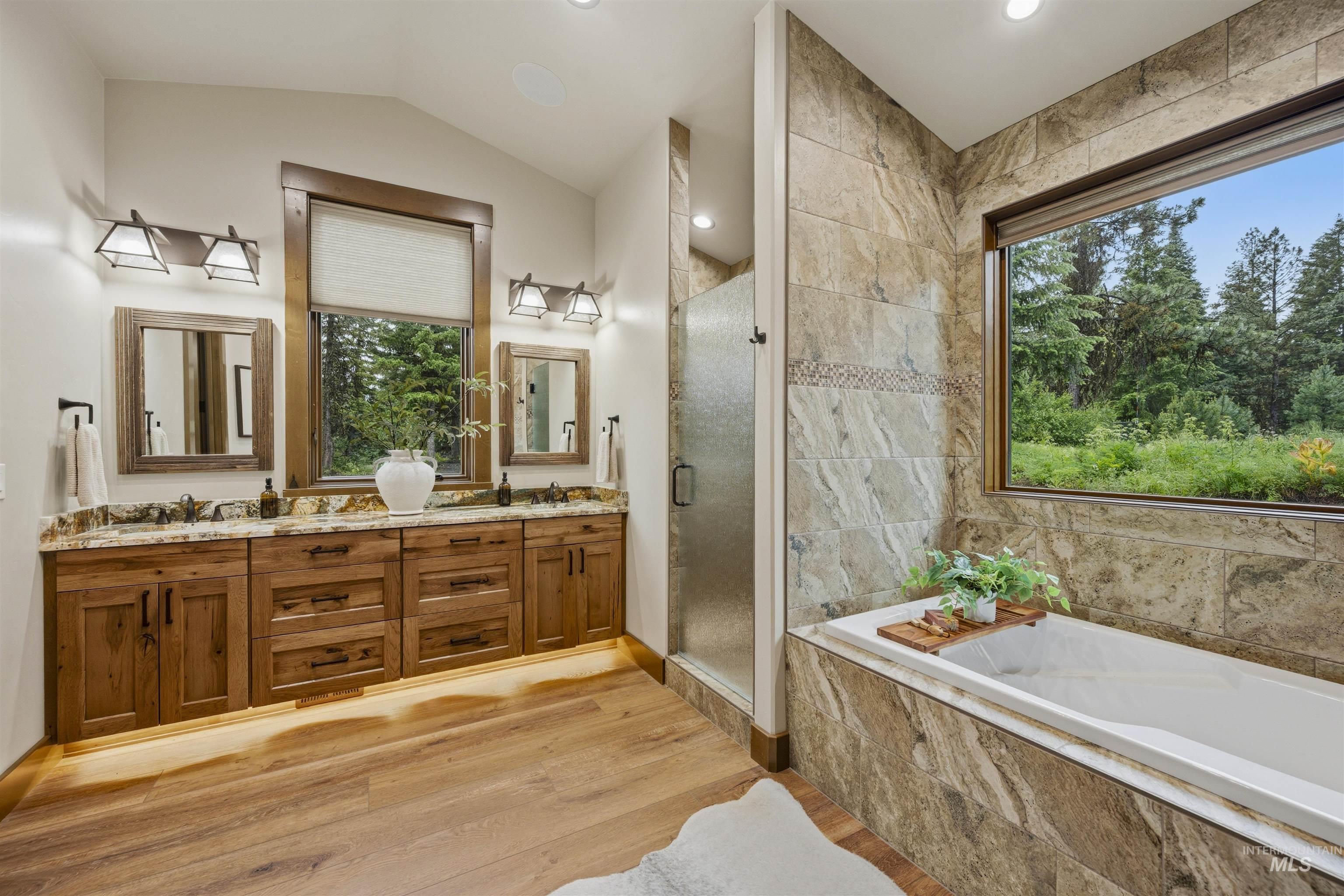 1084 Blackhawk Lake Property Photo 14
