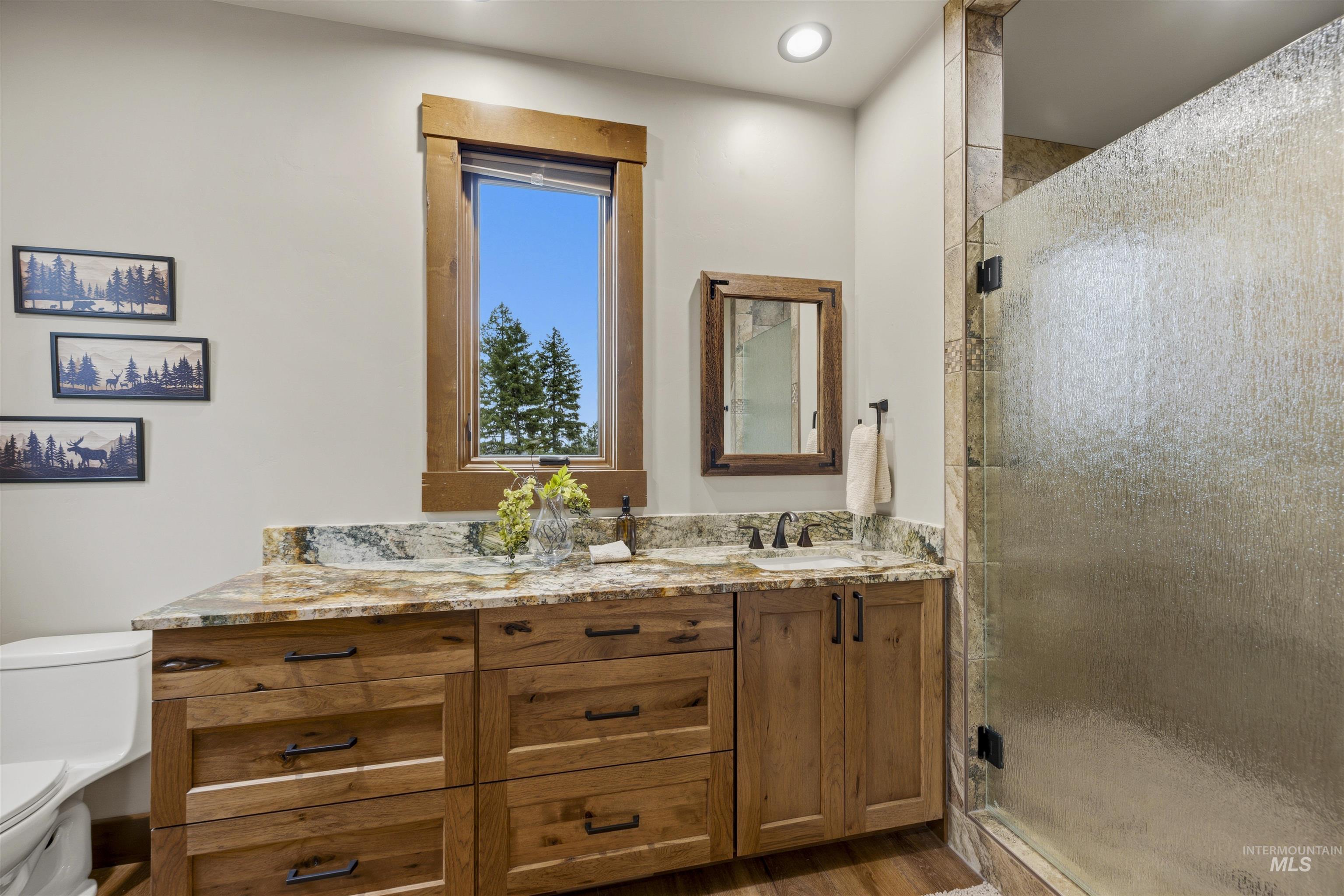 1084 Blackhawk Lake Property Photo 17