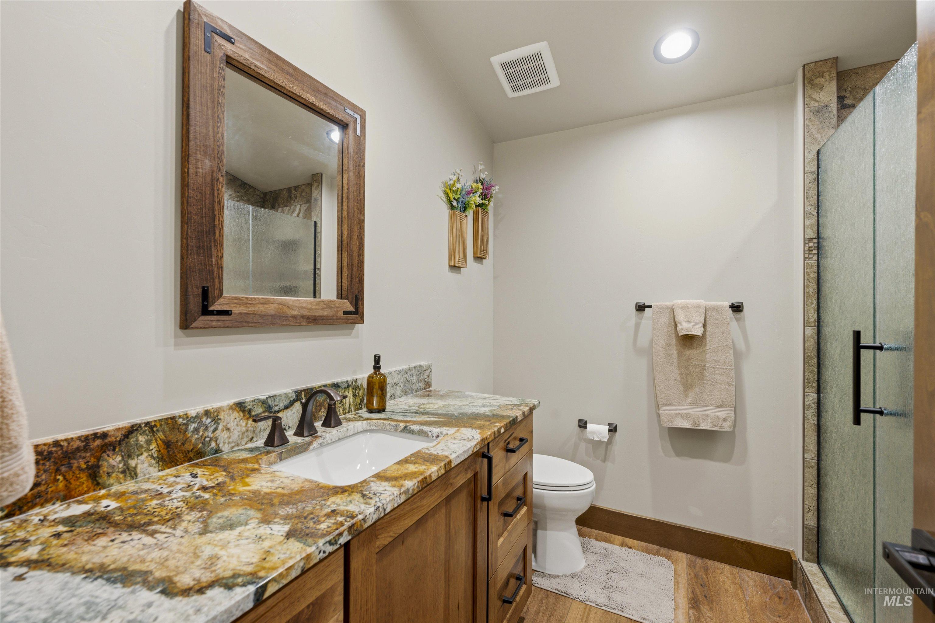 1084 Blackhawk Lake Property Photo 20