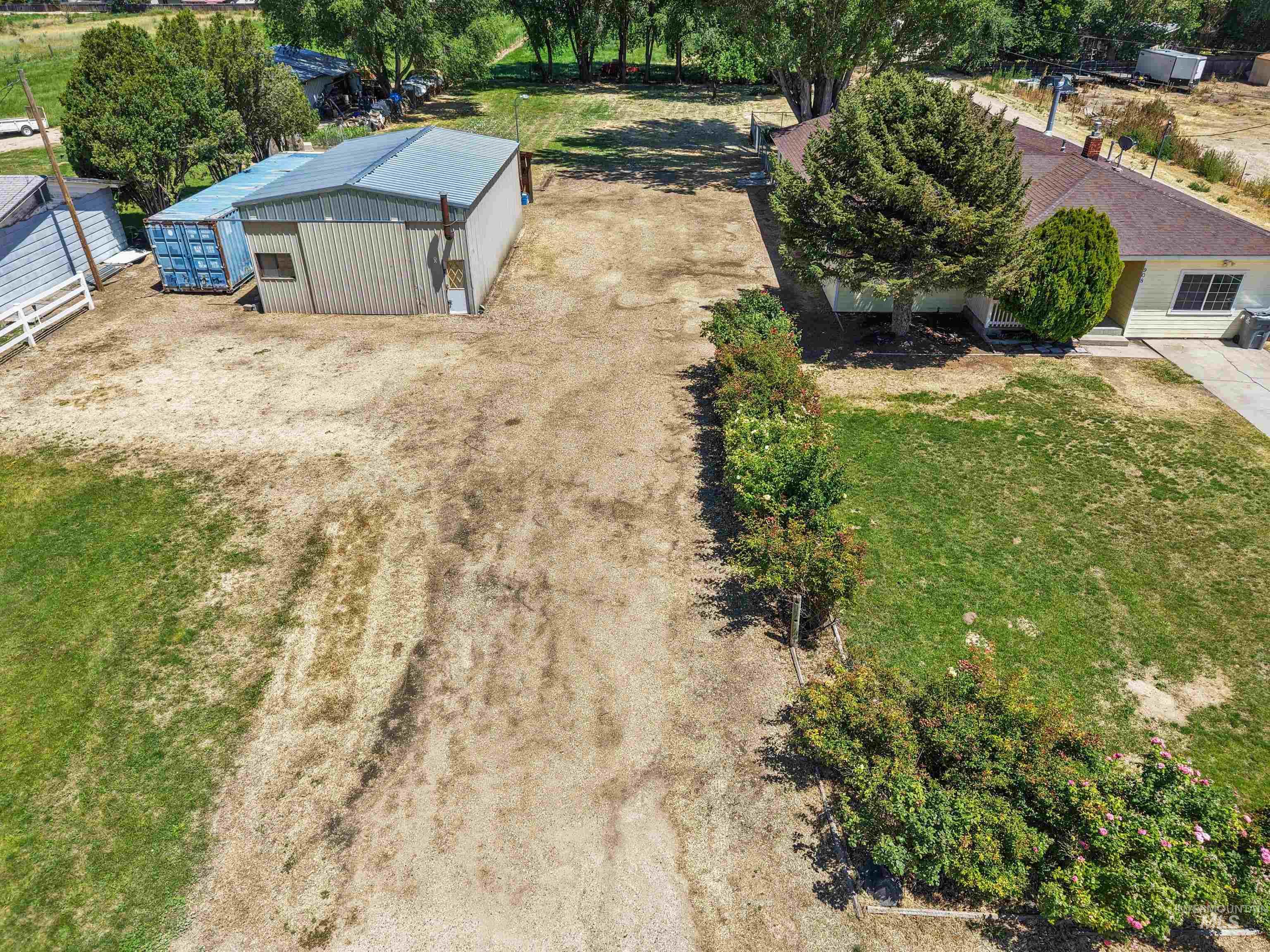 908 N Middleton Rd. Property Photo 8