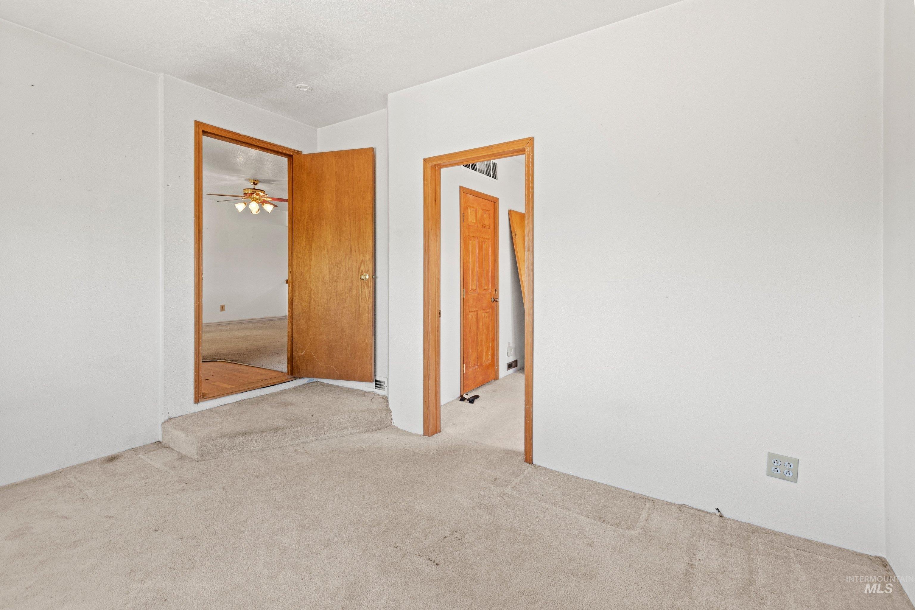 908 N Middleton Rd. Property Photo 33
