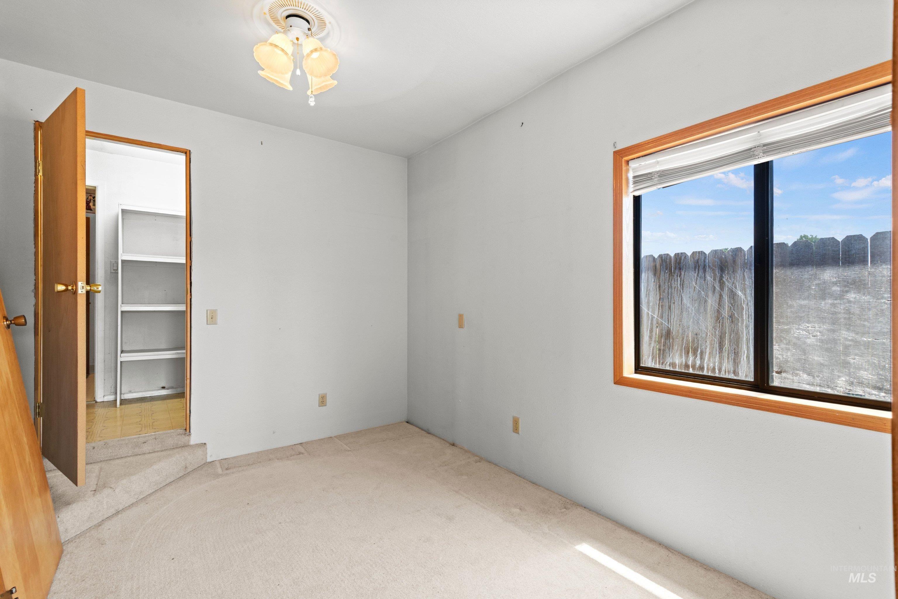 908 N Middleton Rd. Property Photo 34