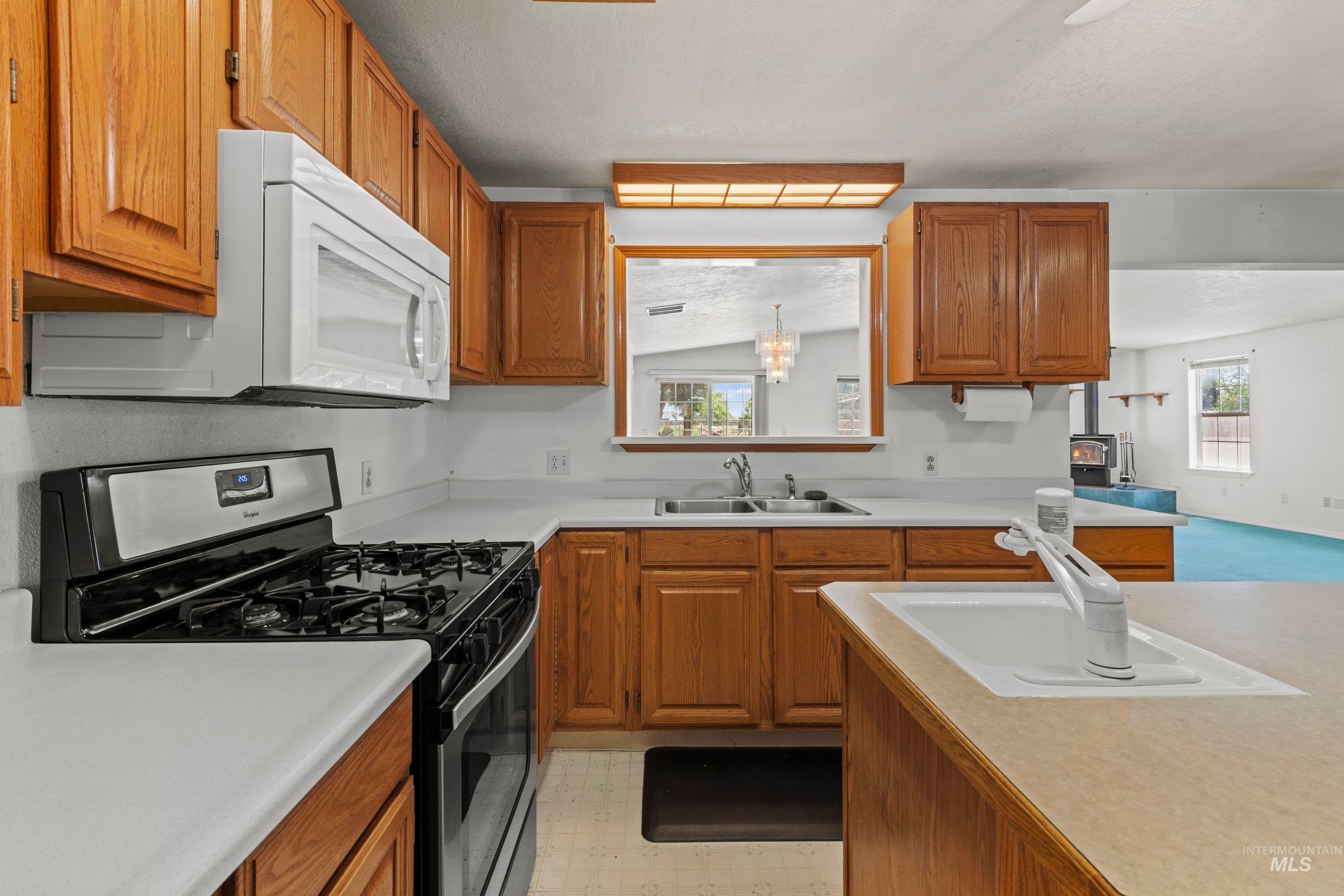 908 N Middleton Rd. Property Photo 38