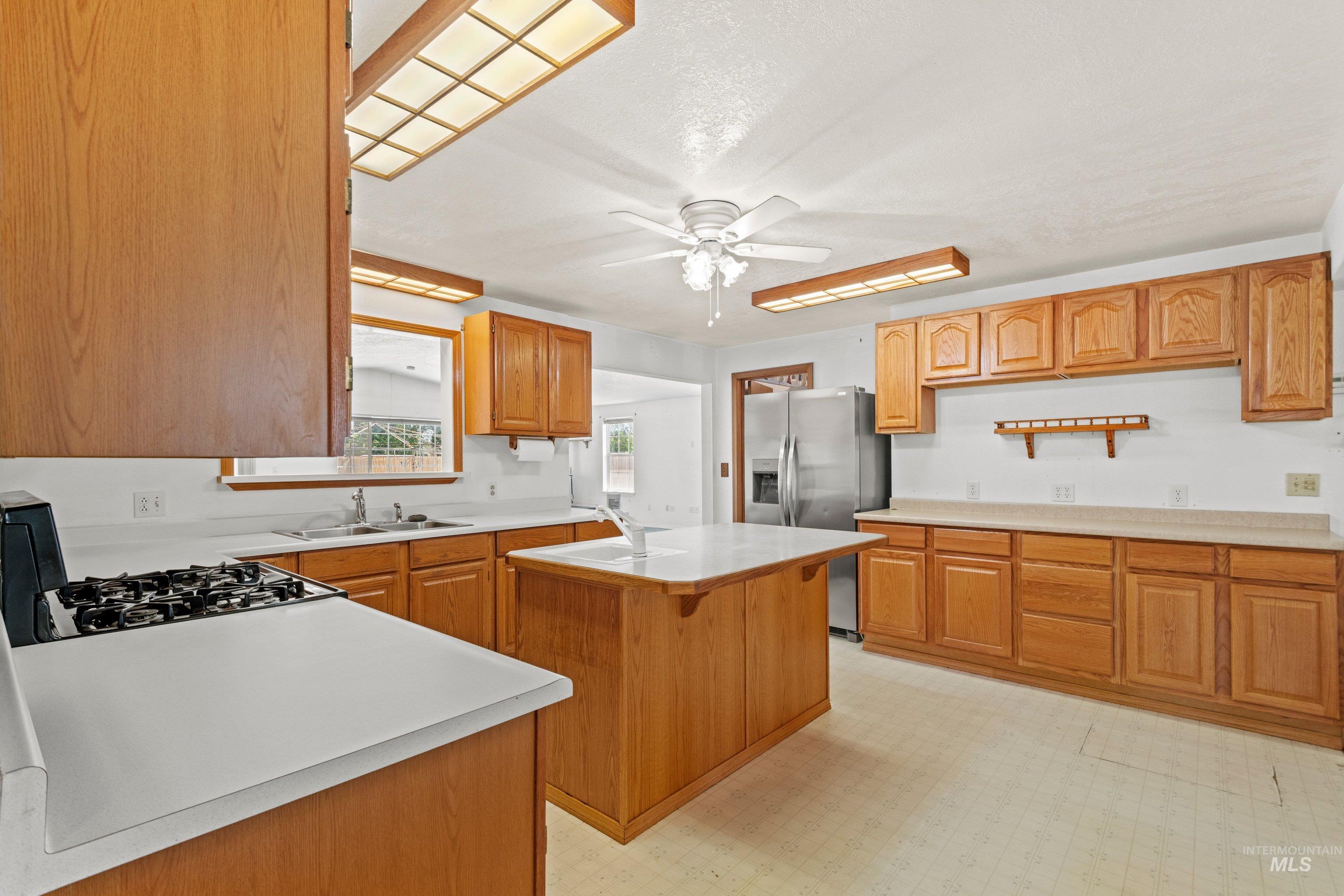 908 N Middleton Rd. Property Photo 39