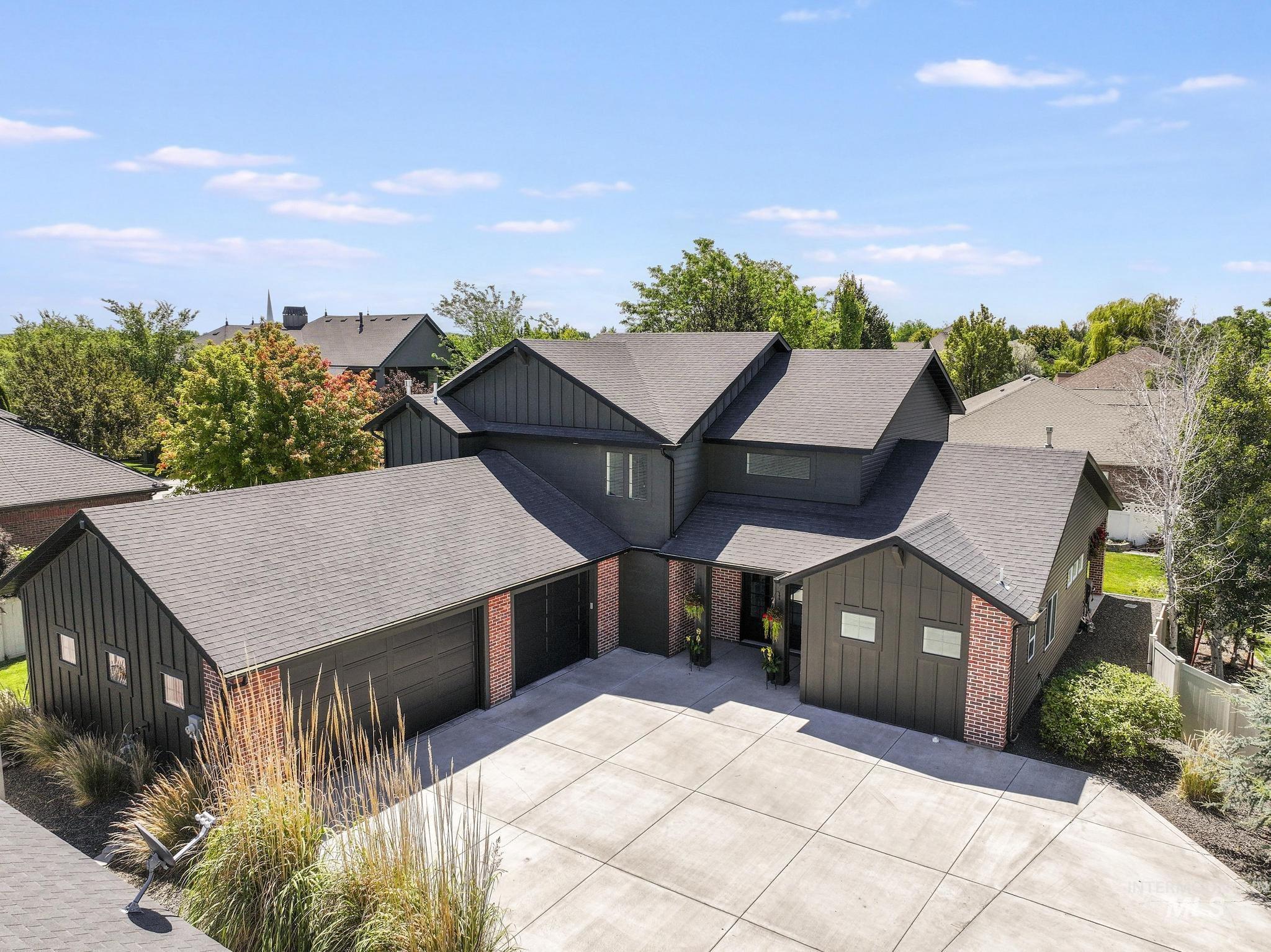 1470 Pillar Circle Property Photo 4
