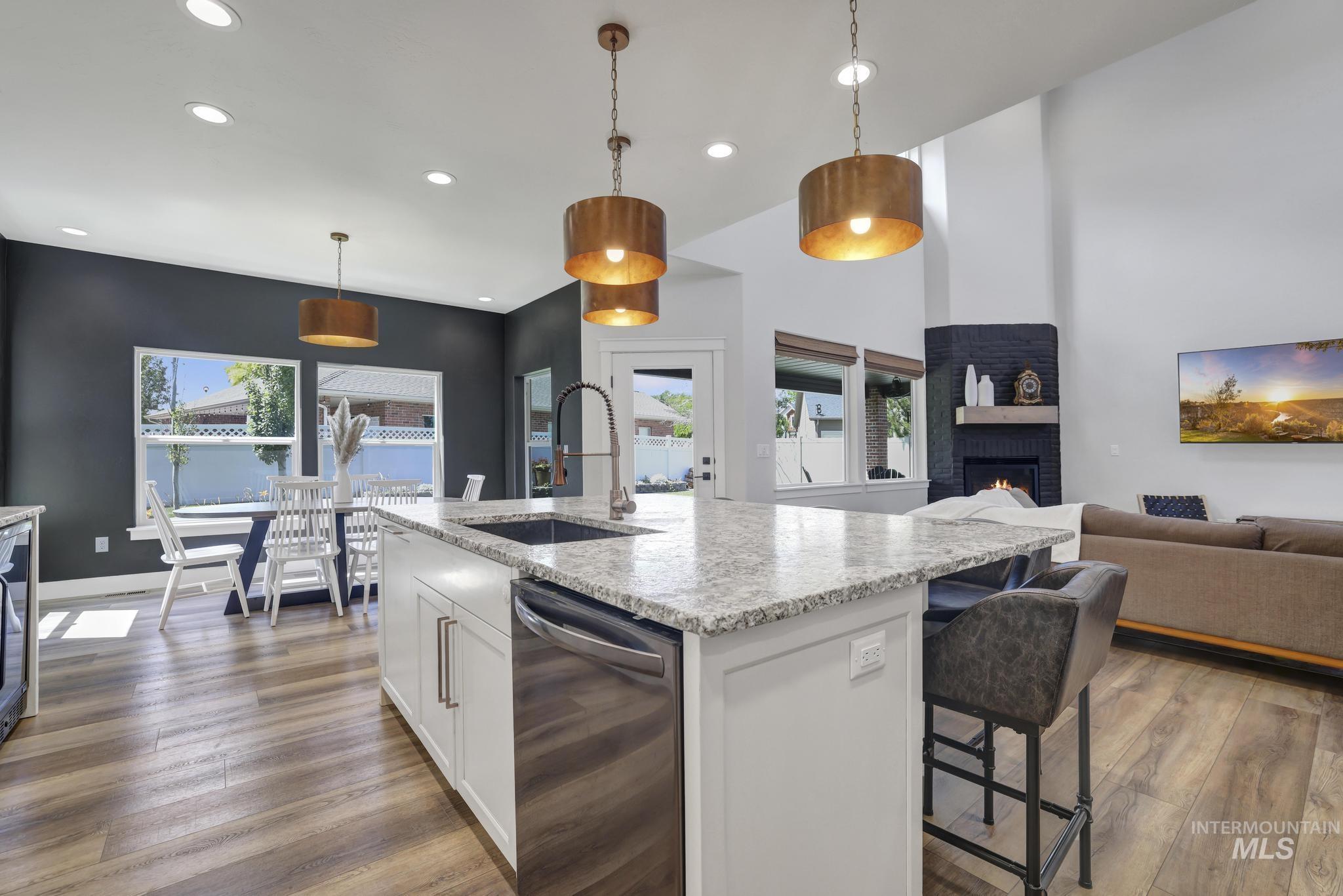 1470 Pillar Circle Property Photo 8