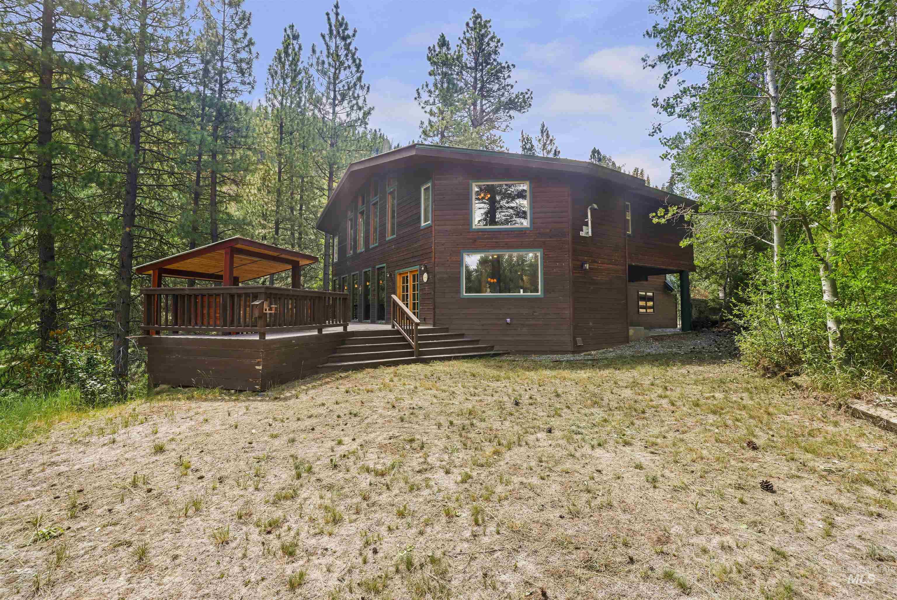 224 E Hoalst Property Photo 37