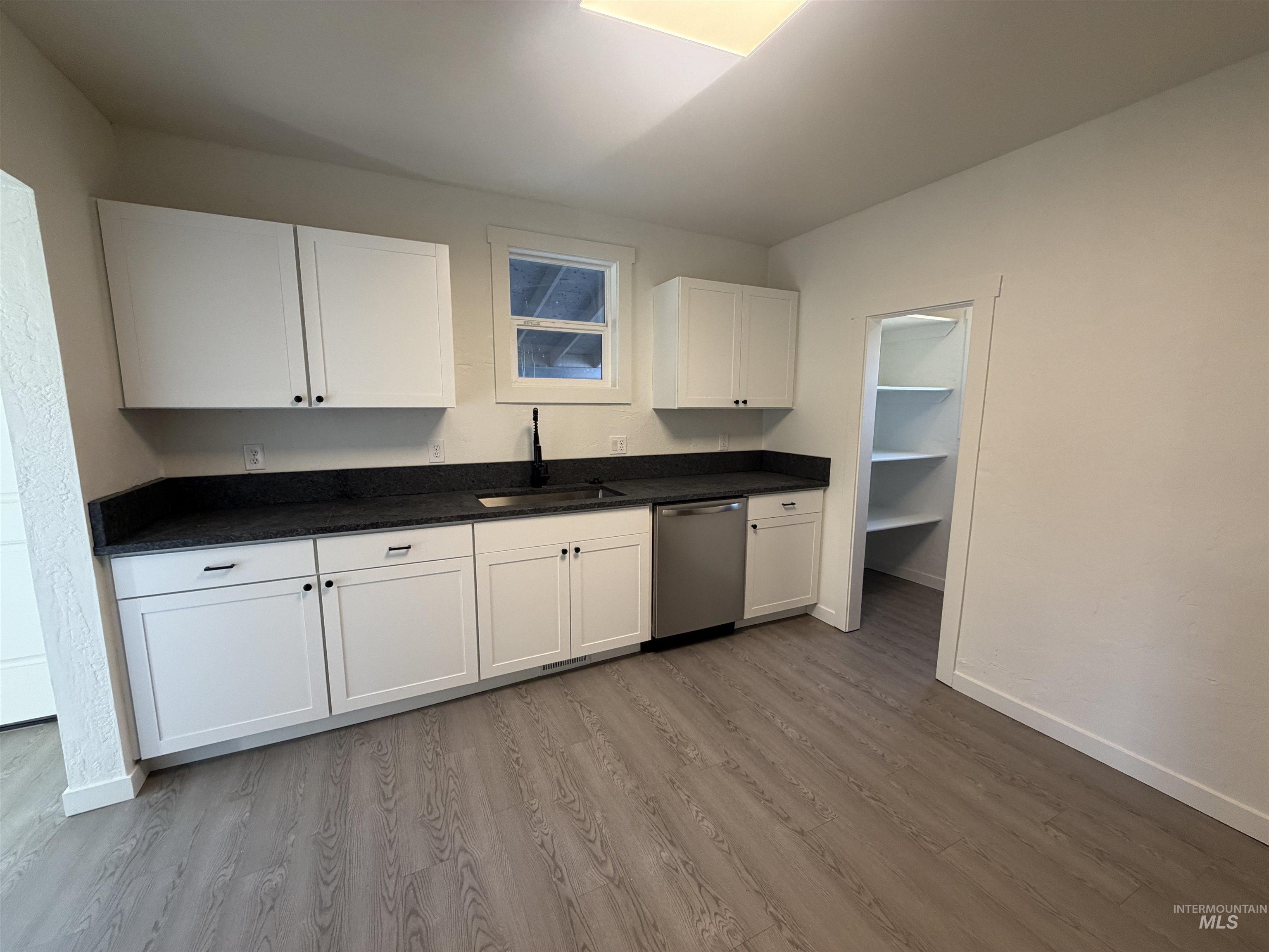 1815 Lincoln Property Photo 3