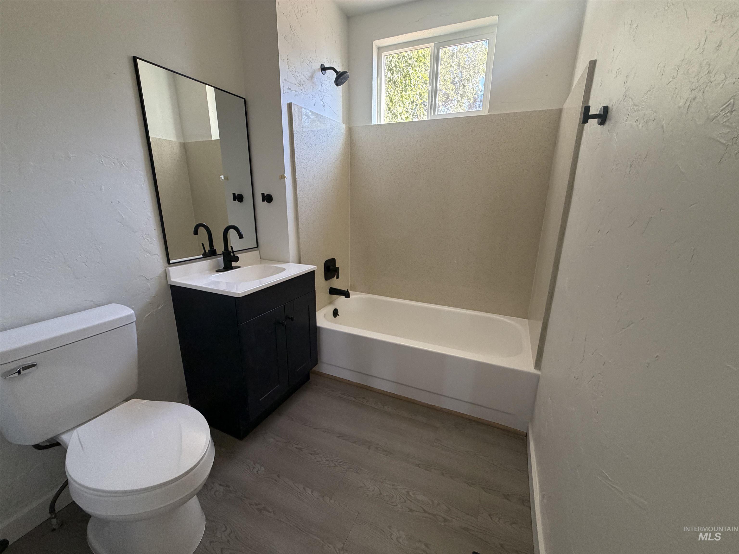 1815 Lincoln Property Photo 7