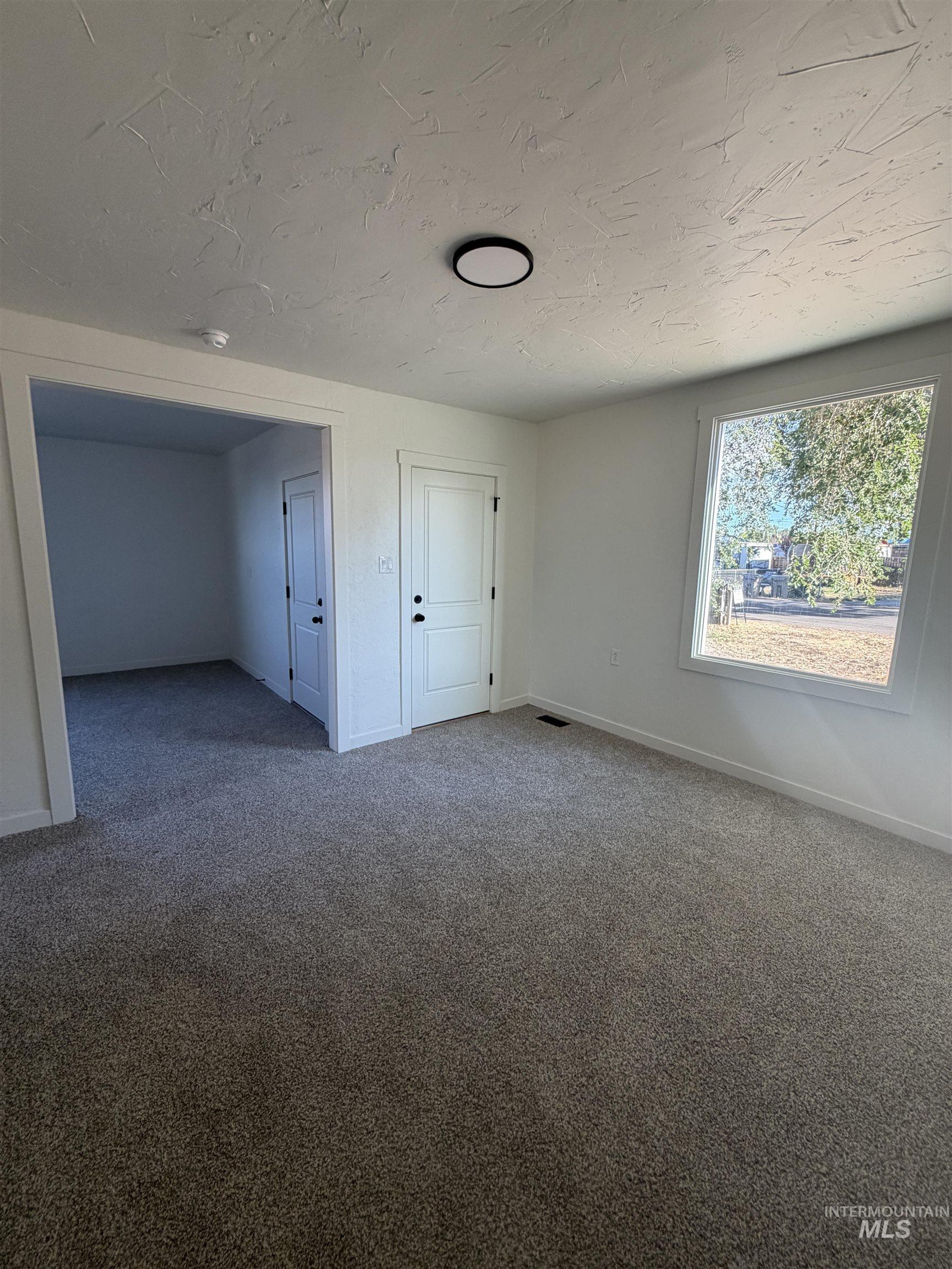 1815 Lincoln Property Photo 10