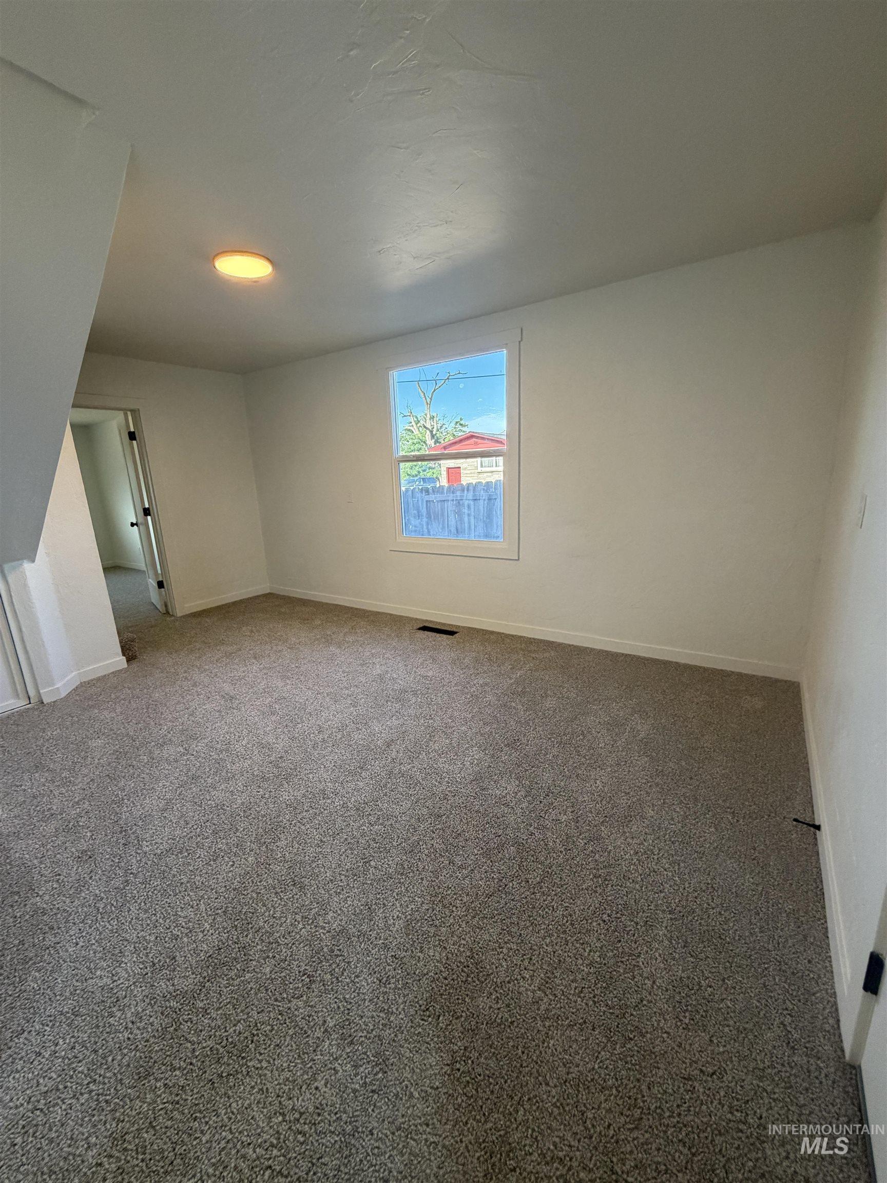 1815 Lincoln Property Photo 14