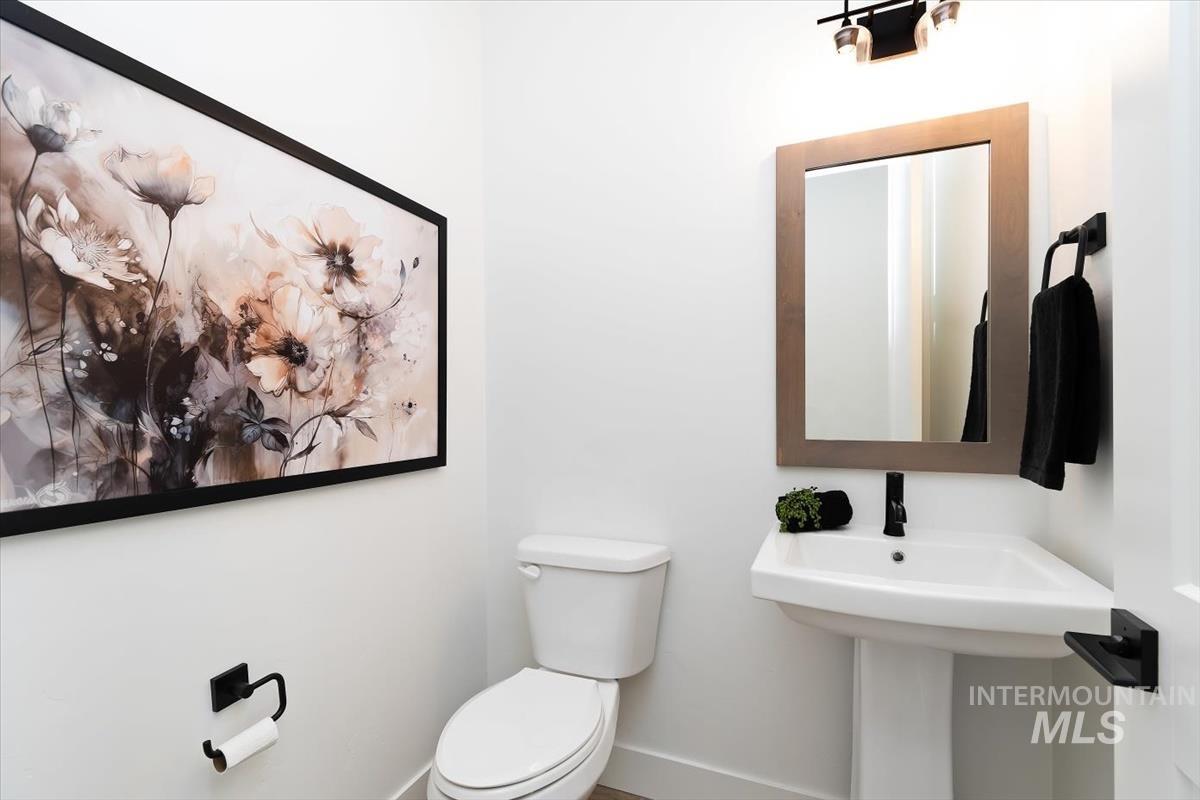 698 N Morning Glory Avenue Property Photo 26