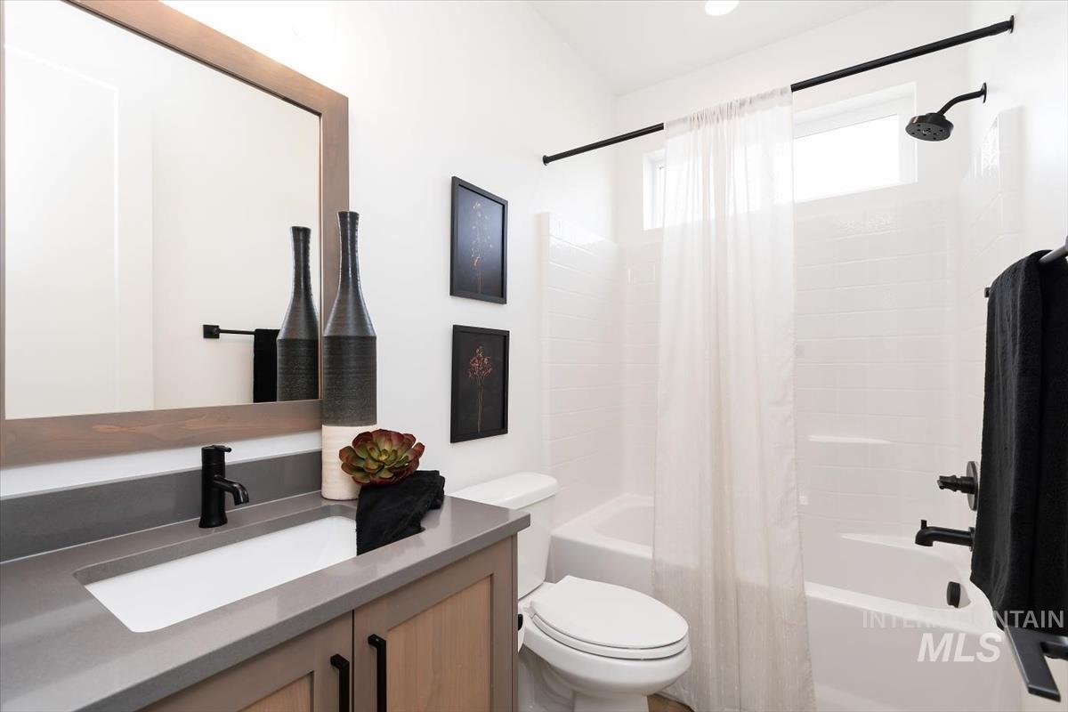 698 N Morning Glory Avenue Property Photo 31
