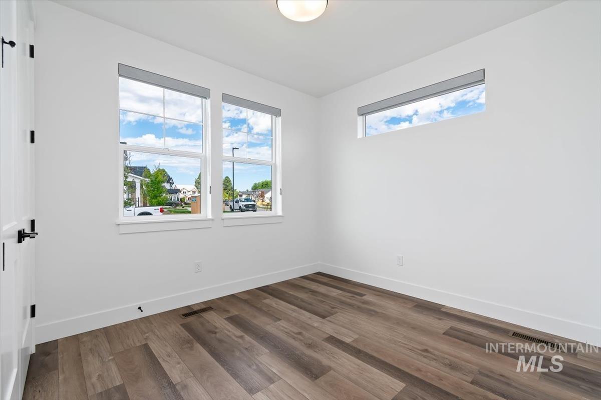 698 N Morning Glory Avenue Property Photo 33