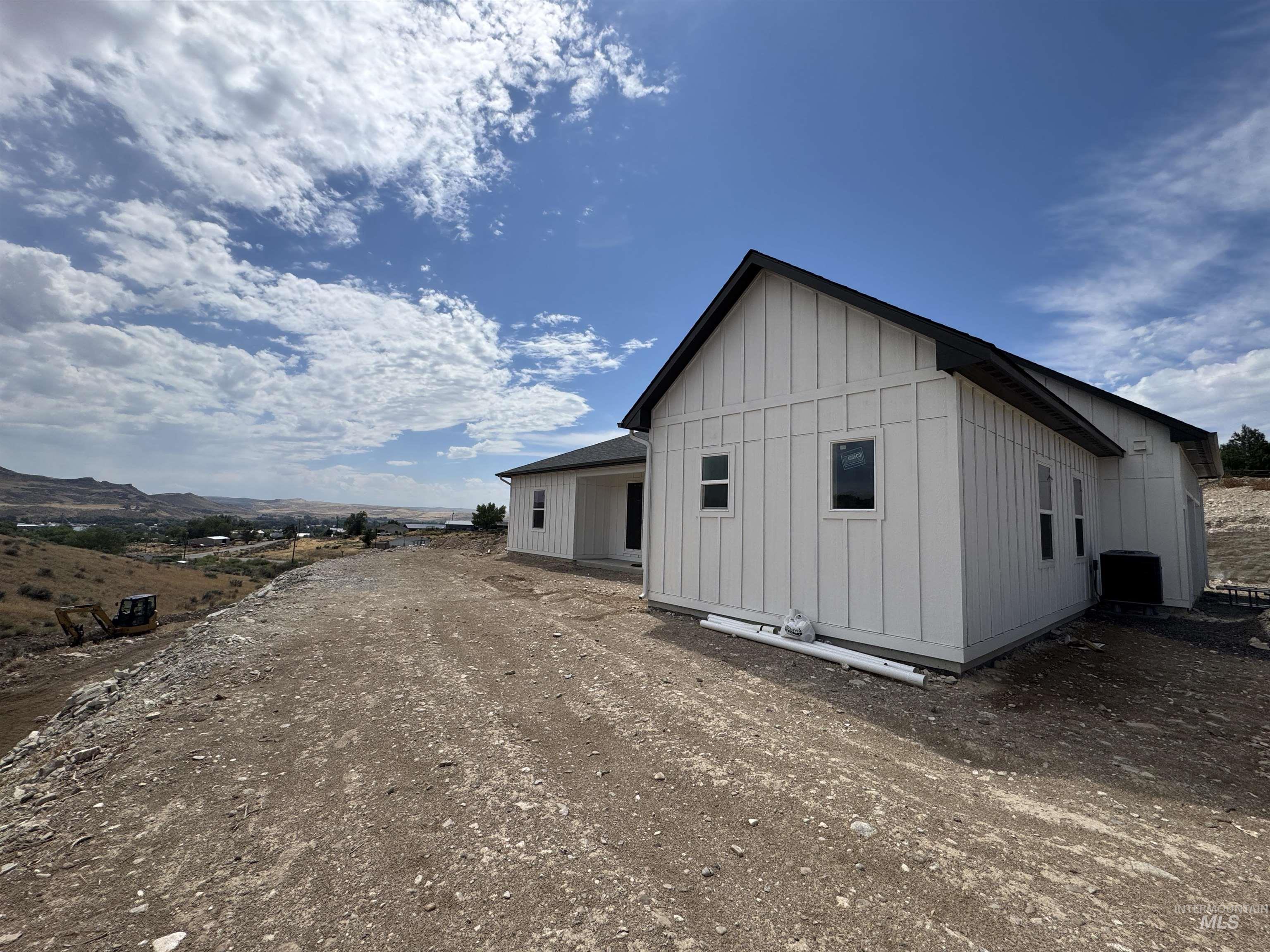 1164 Smith Dr. Property Photo 4