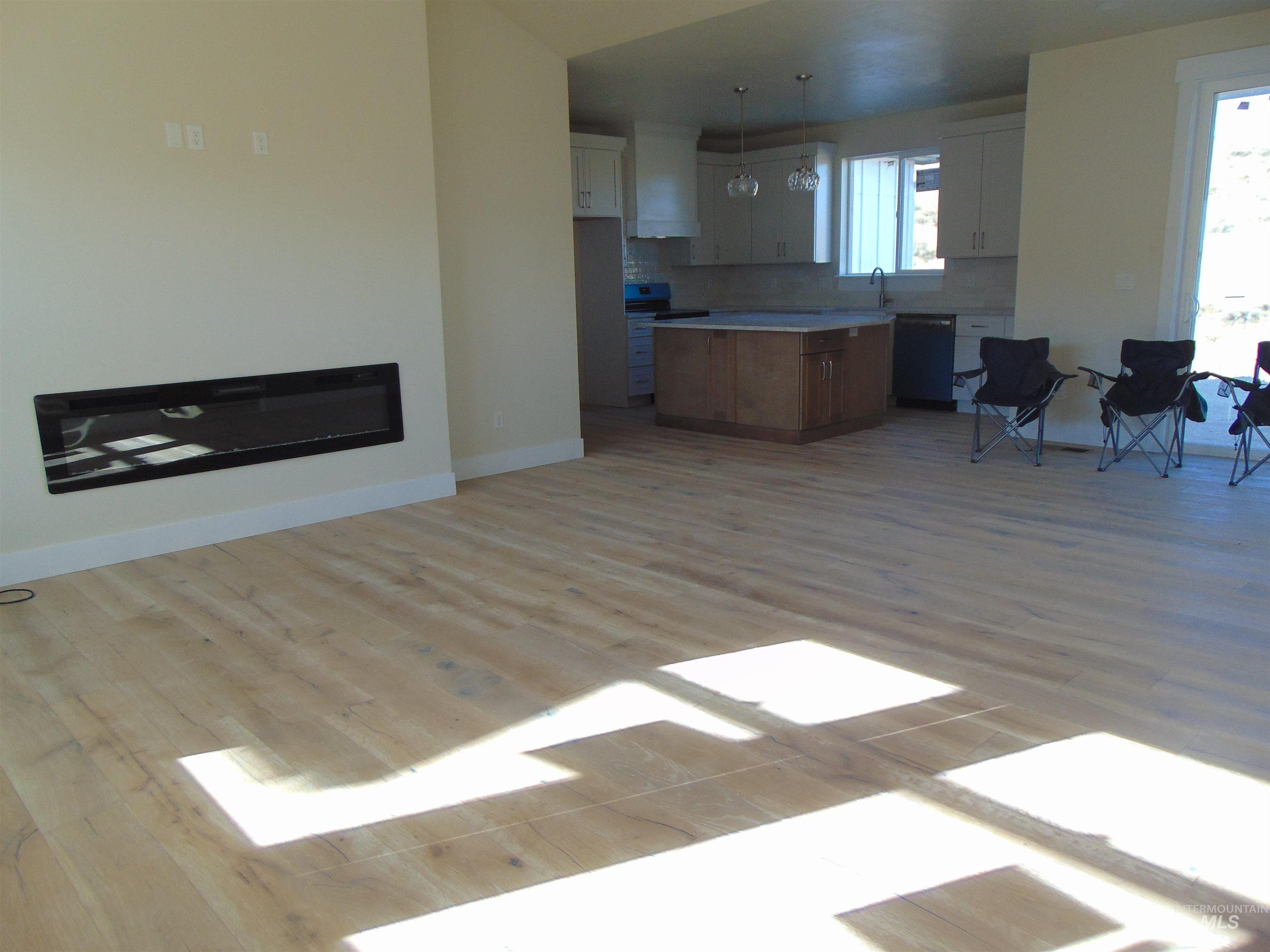 1164 Smith Dr. Property Photo 6