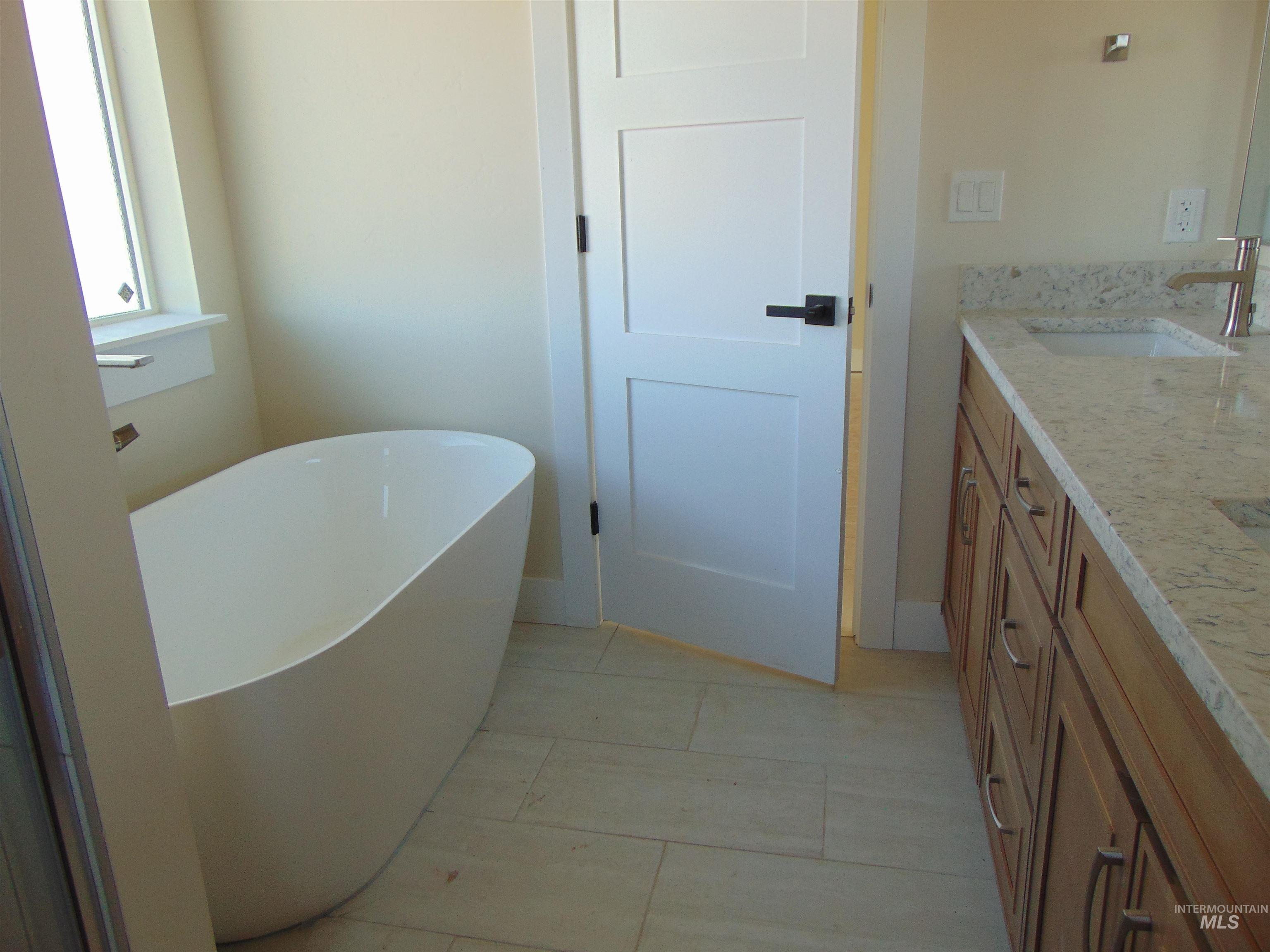 1164 Smith Dr. Property Photo 15