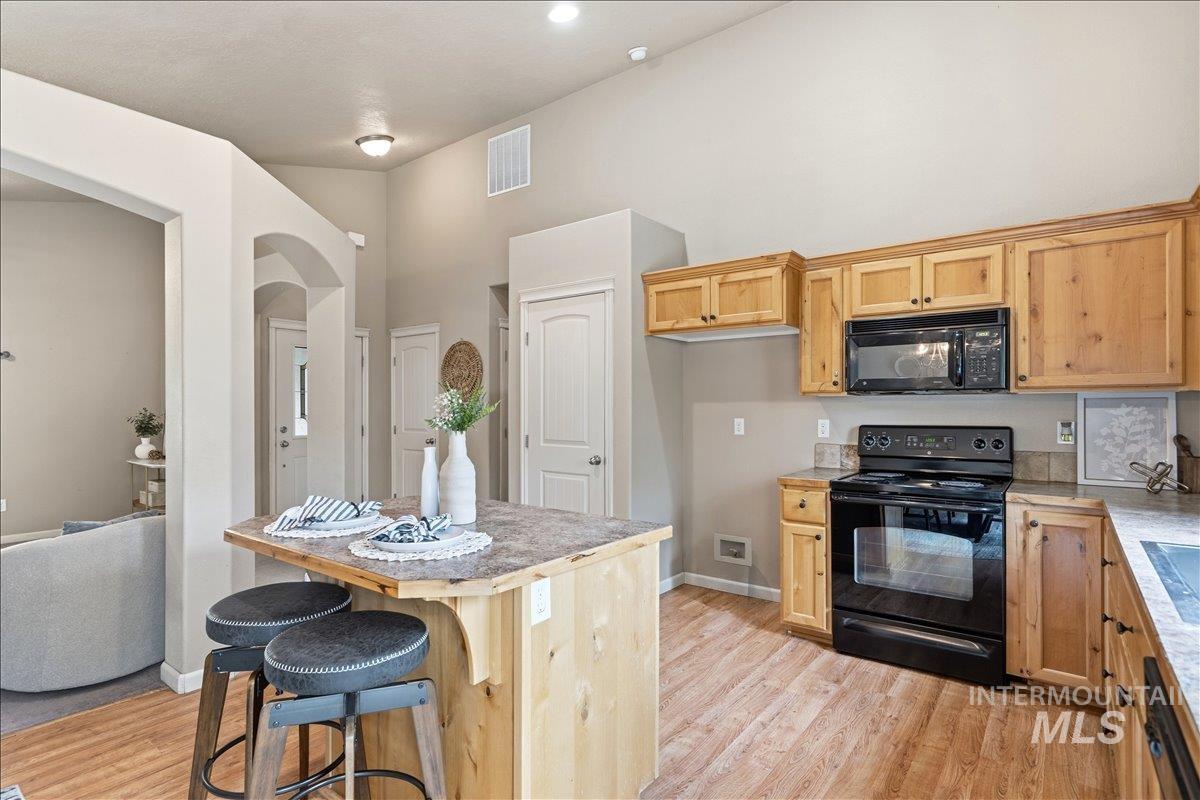10110 W Holt Property Photo 4