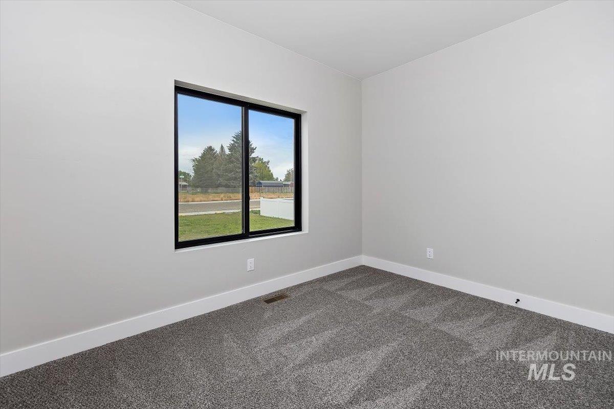 1201 Jade Dr Property Photo 23