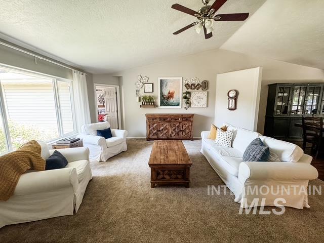 808 O'leary Way Property Photo 3