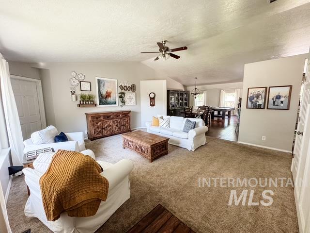 808 O'leary Way Property Photo 5