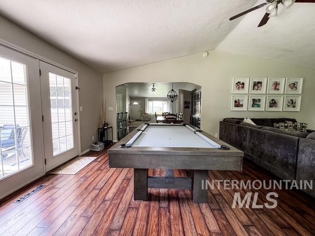 808 O'leary Way Property Photo 16