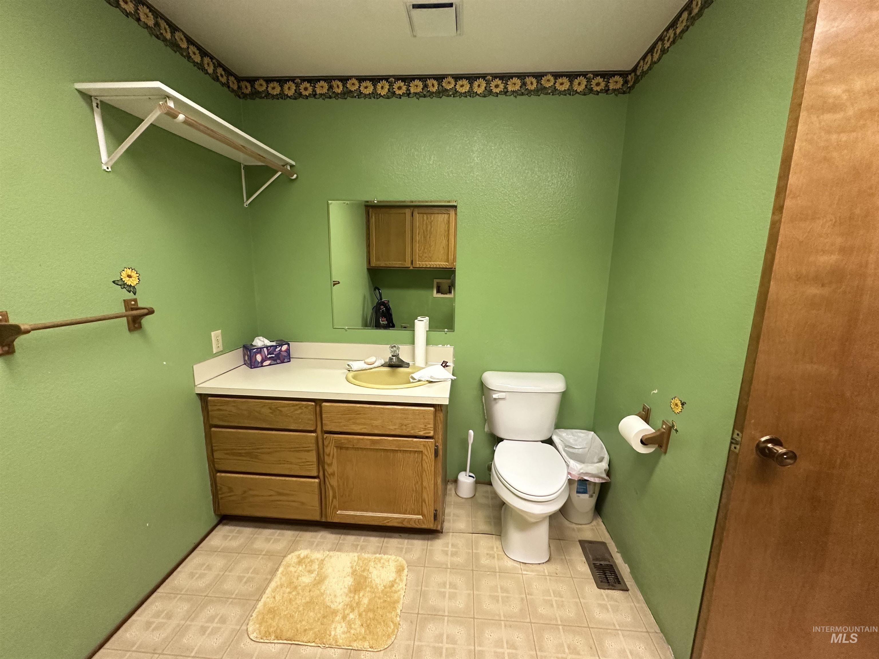 811 Florence Avenue Property Photo 15