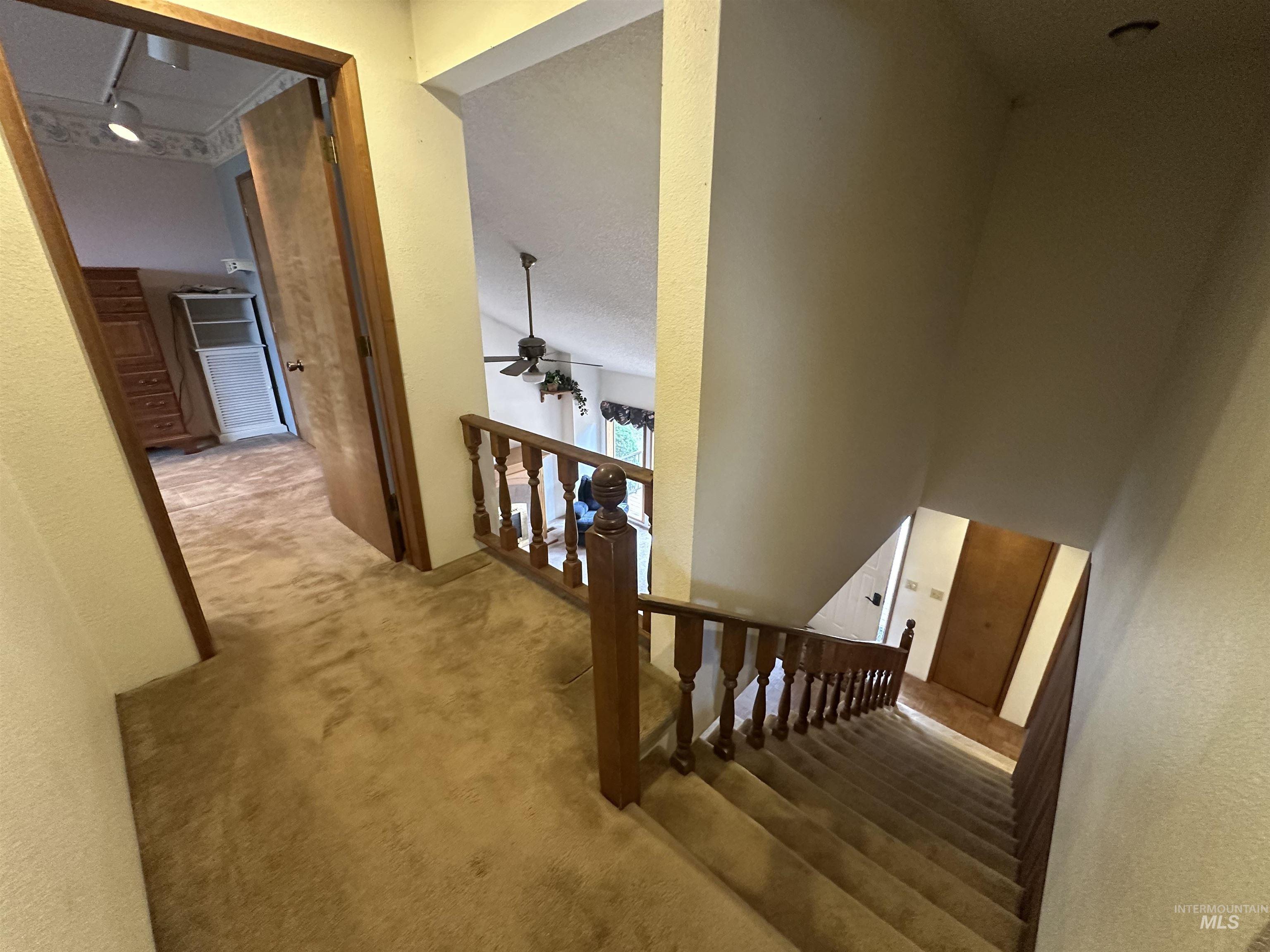 811 Florence Avenue Property Photo 28
