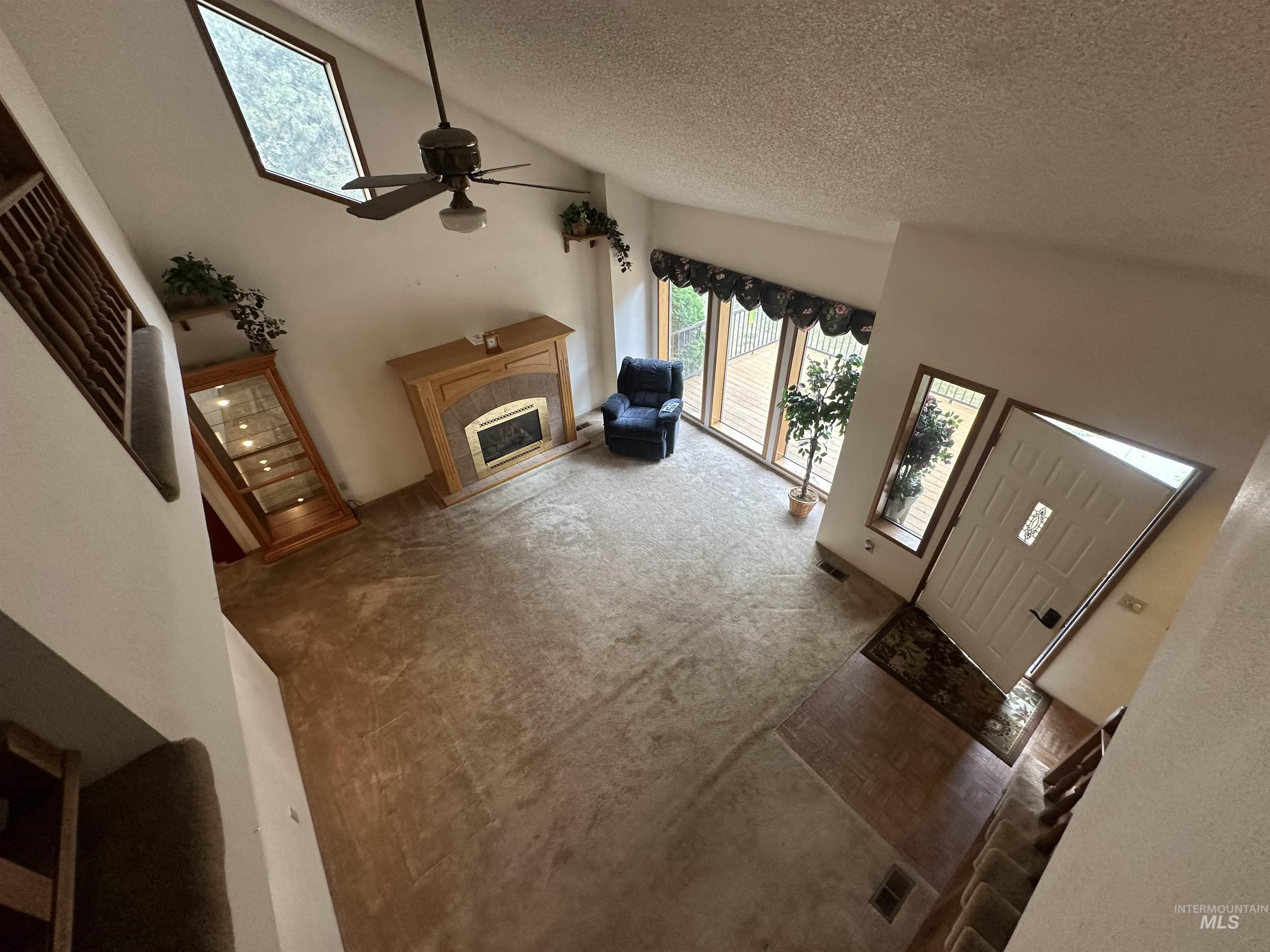 811 Florence Avenue Property Photo 29