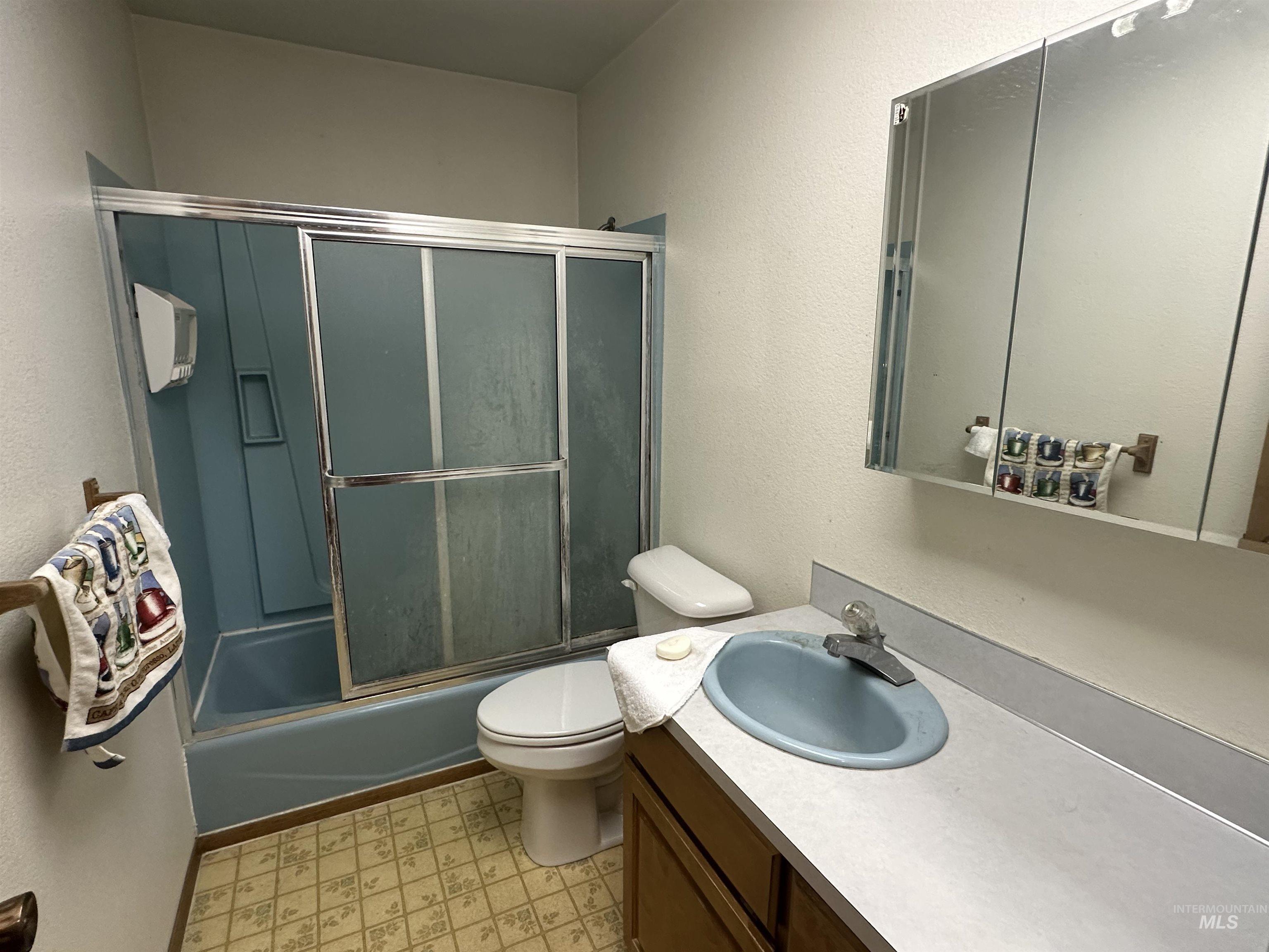811 Florence Avenue Property Photo 33