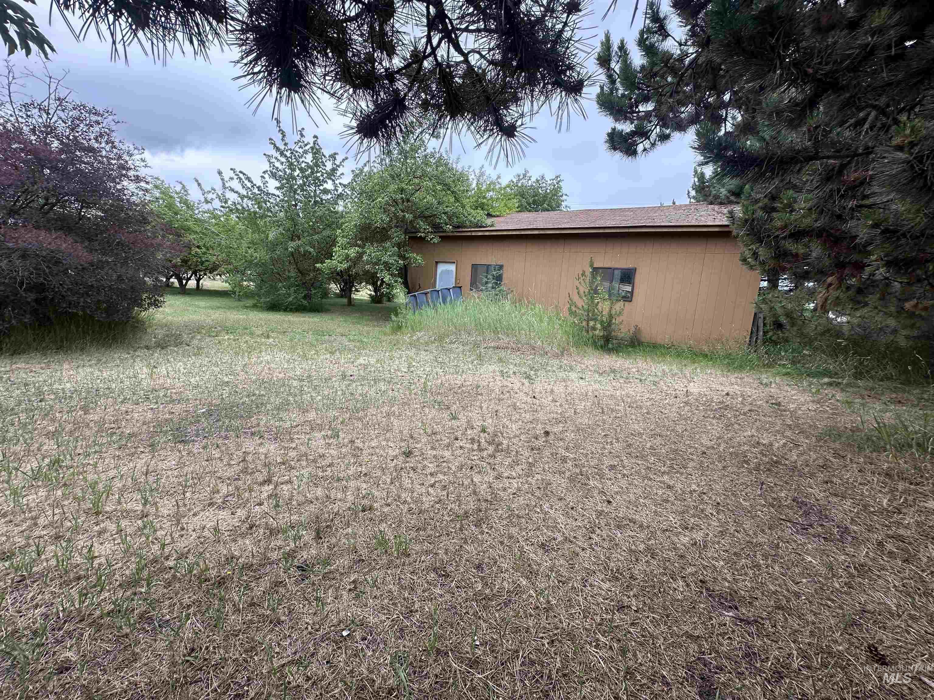 811 Florence Avenue Property Photo 49