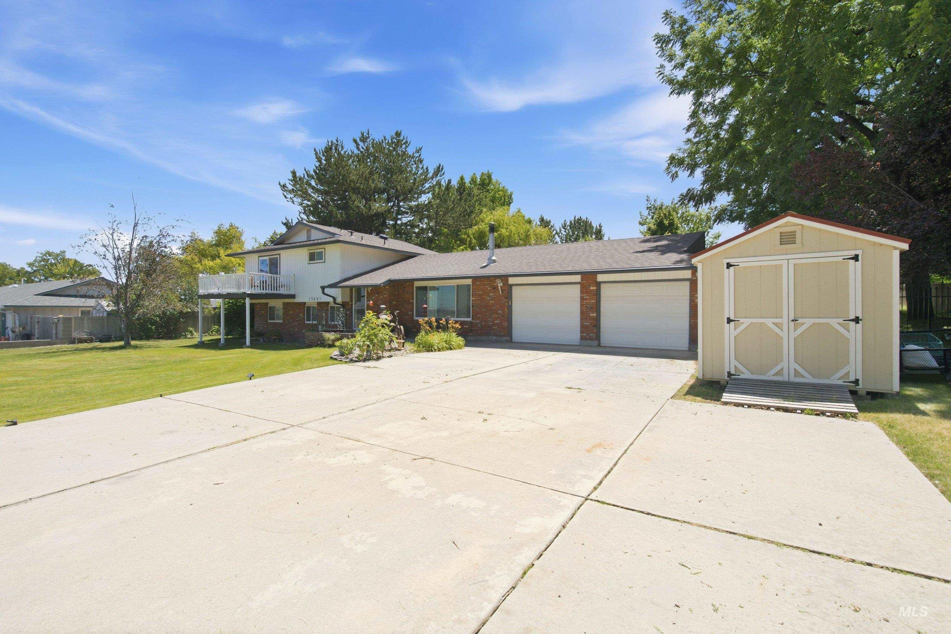 15095 David St Property Photo 4