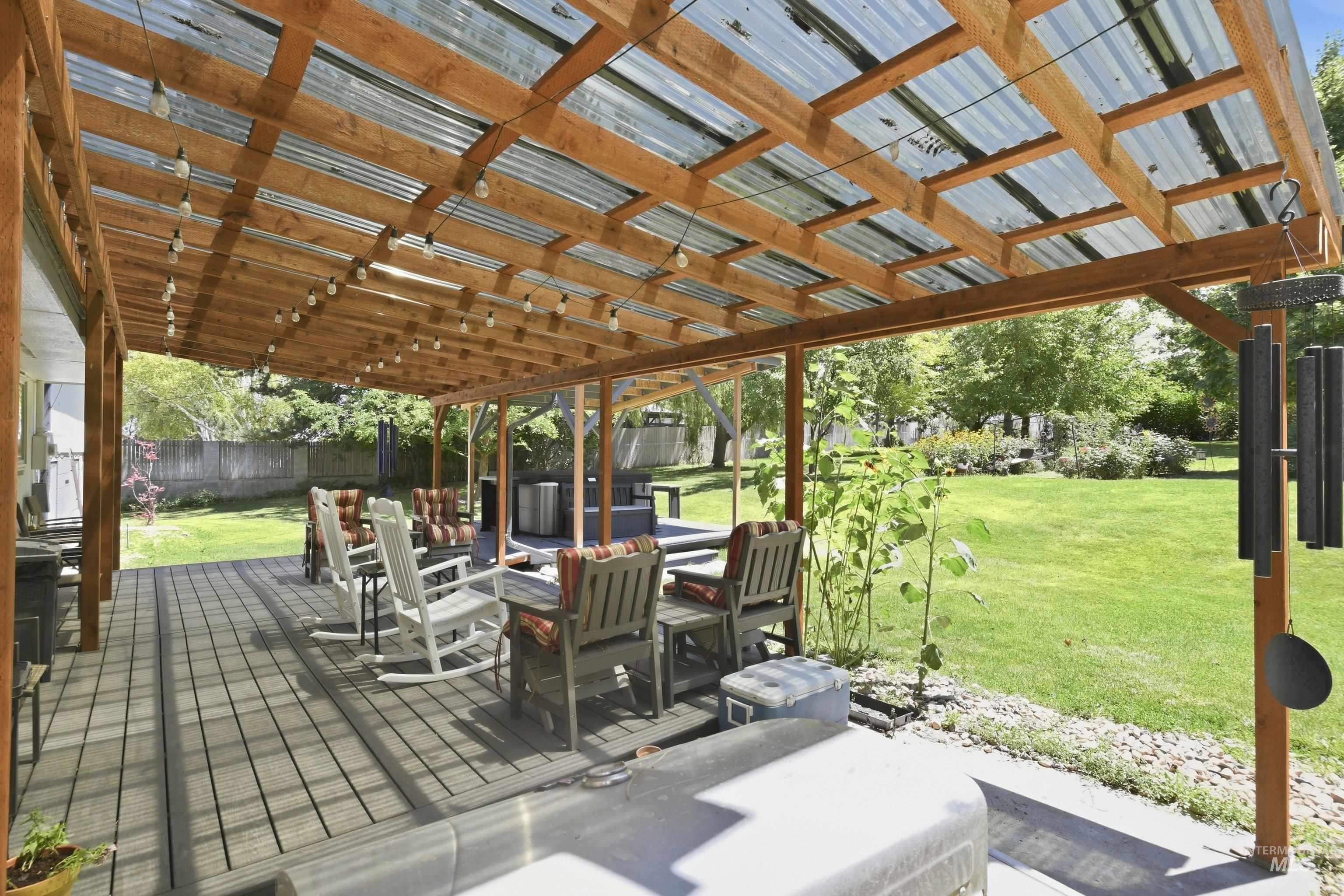 15095 David St Property Photo 27