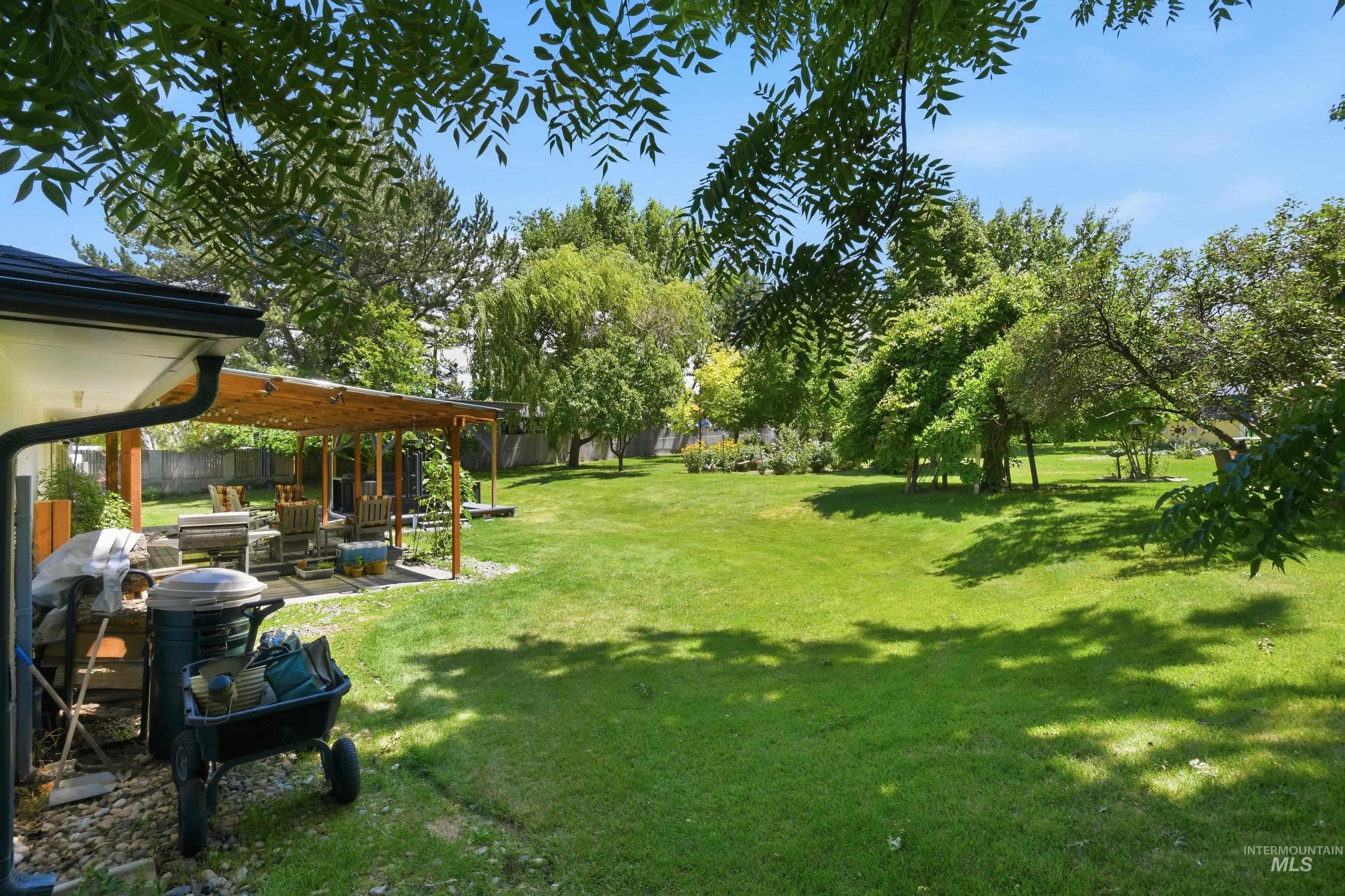 15095 David St Property Photo 31