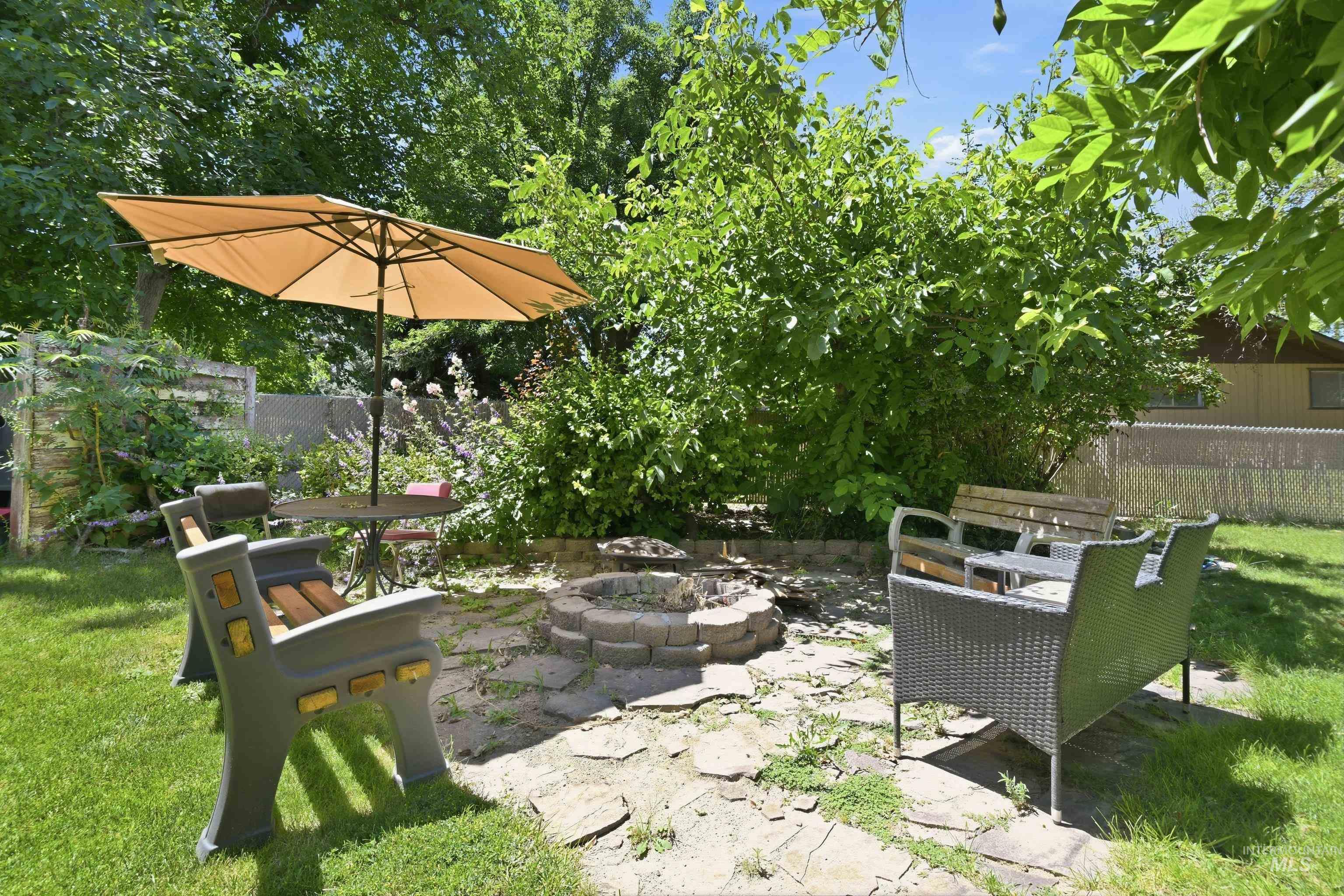 15095 David St Property Photo 32