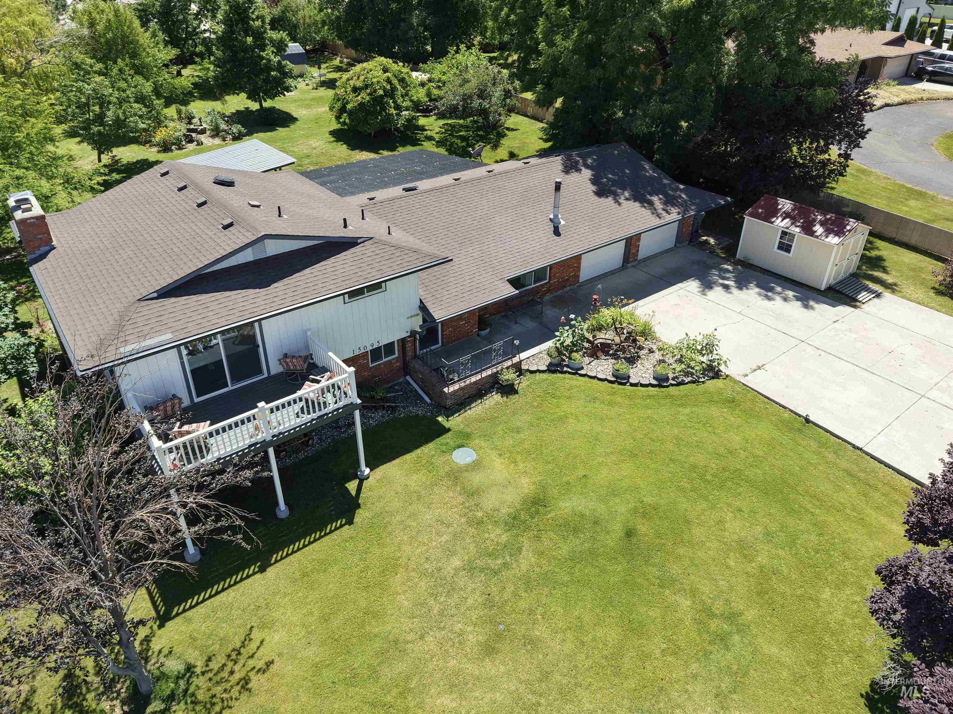 15095 David St Property Photo 38