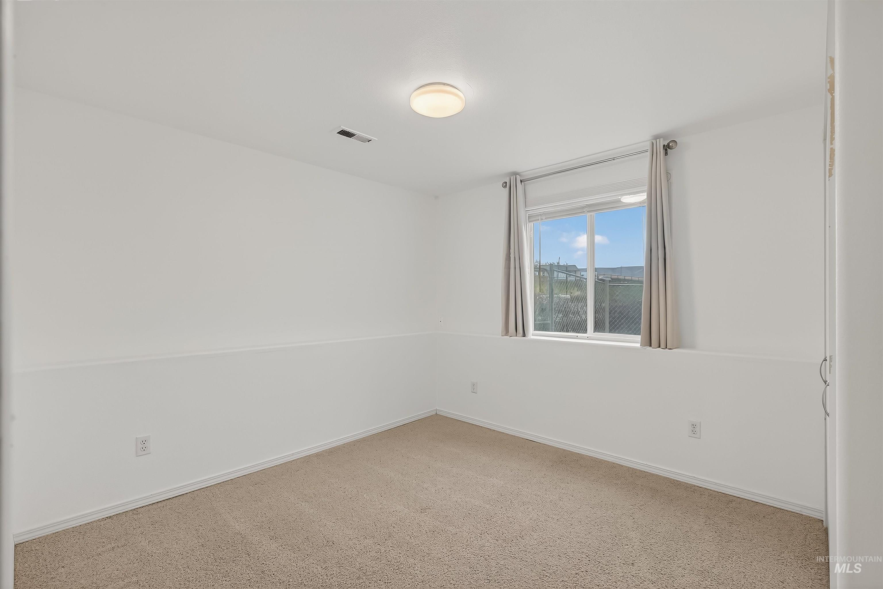 1373 Toby Lane Property Photo 13