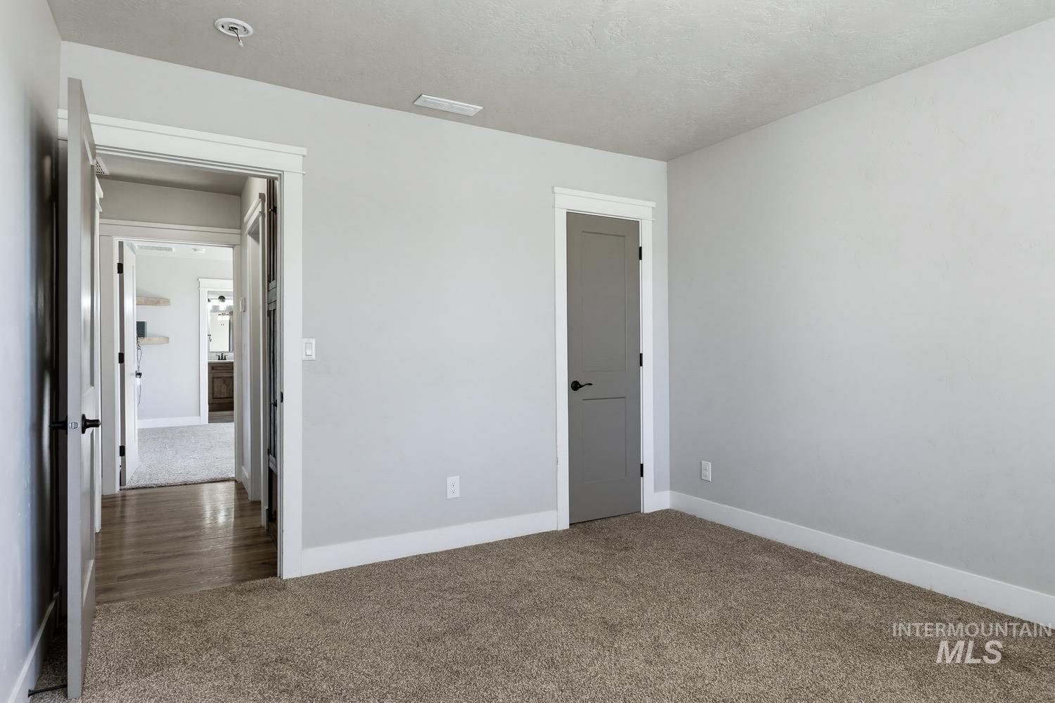 2588 Market Rd Property Photo 32