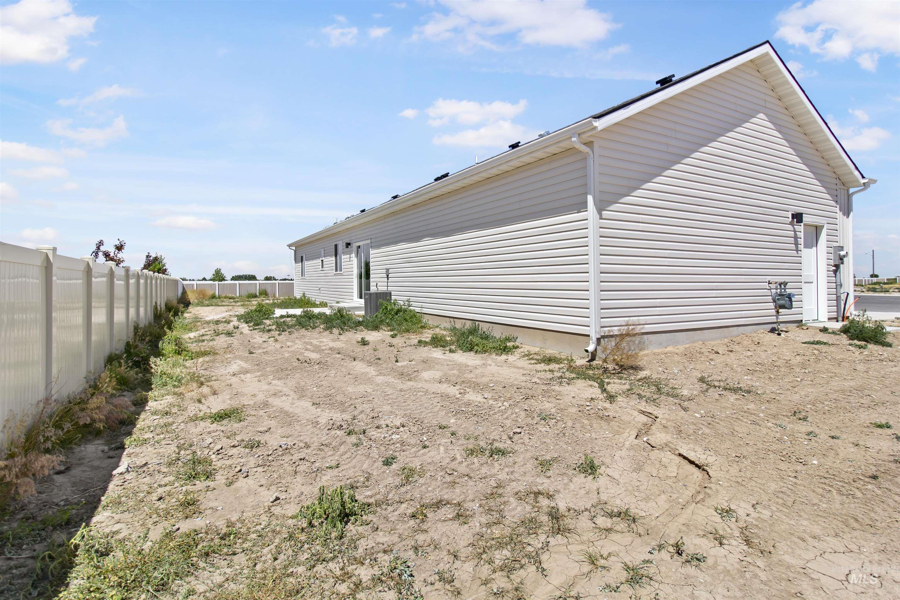 581 Gemini Ct Property Photo 44
