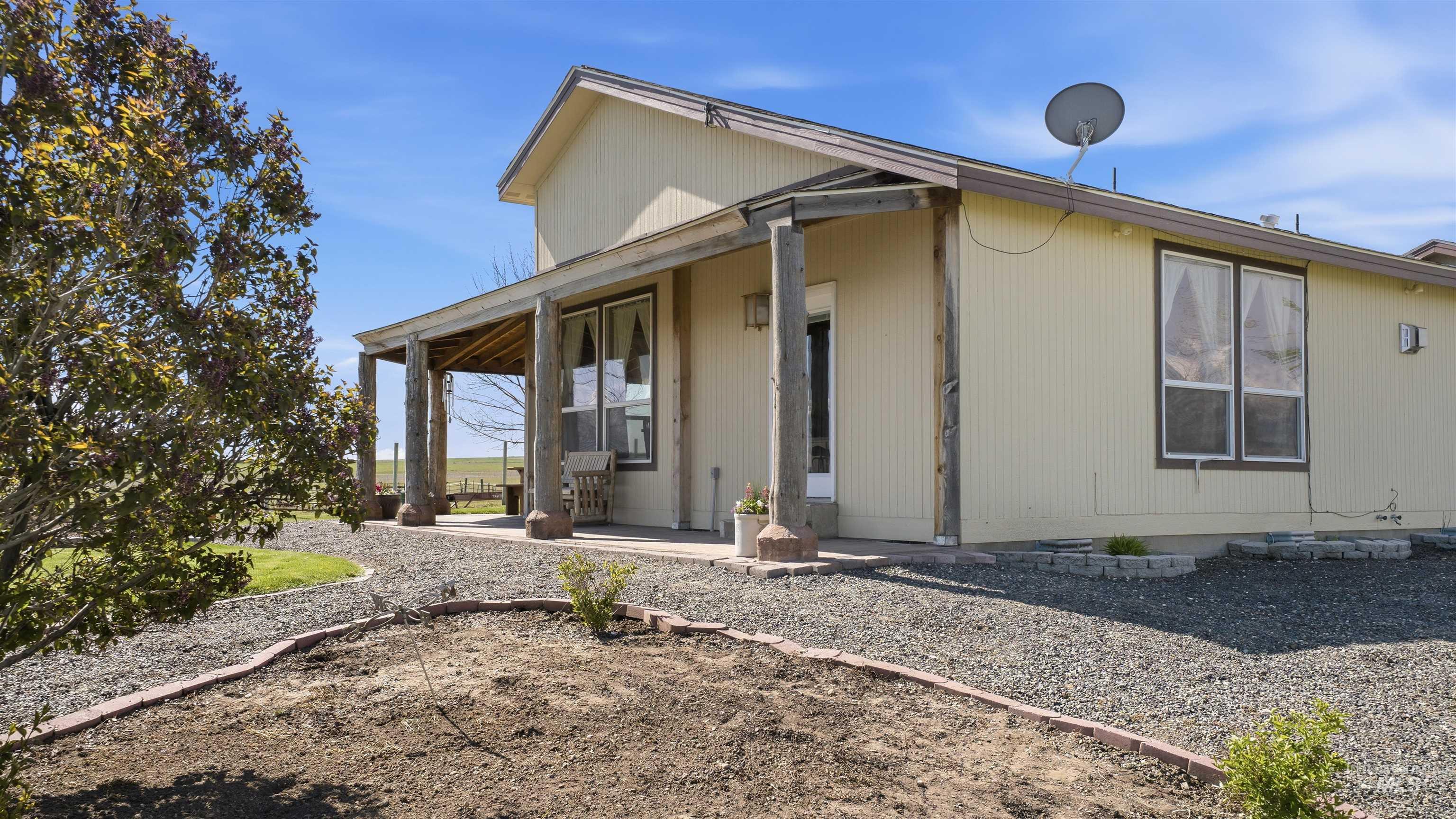 19397 Cloverland Rd. Property Photo 5