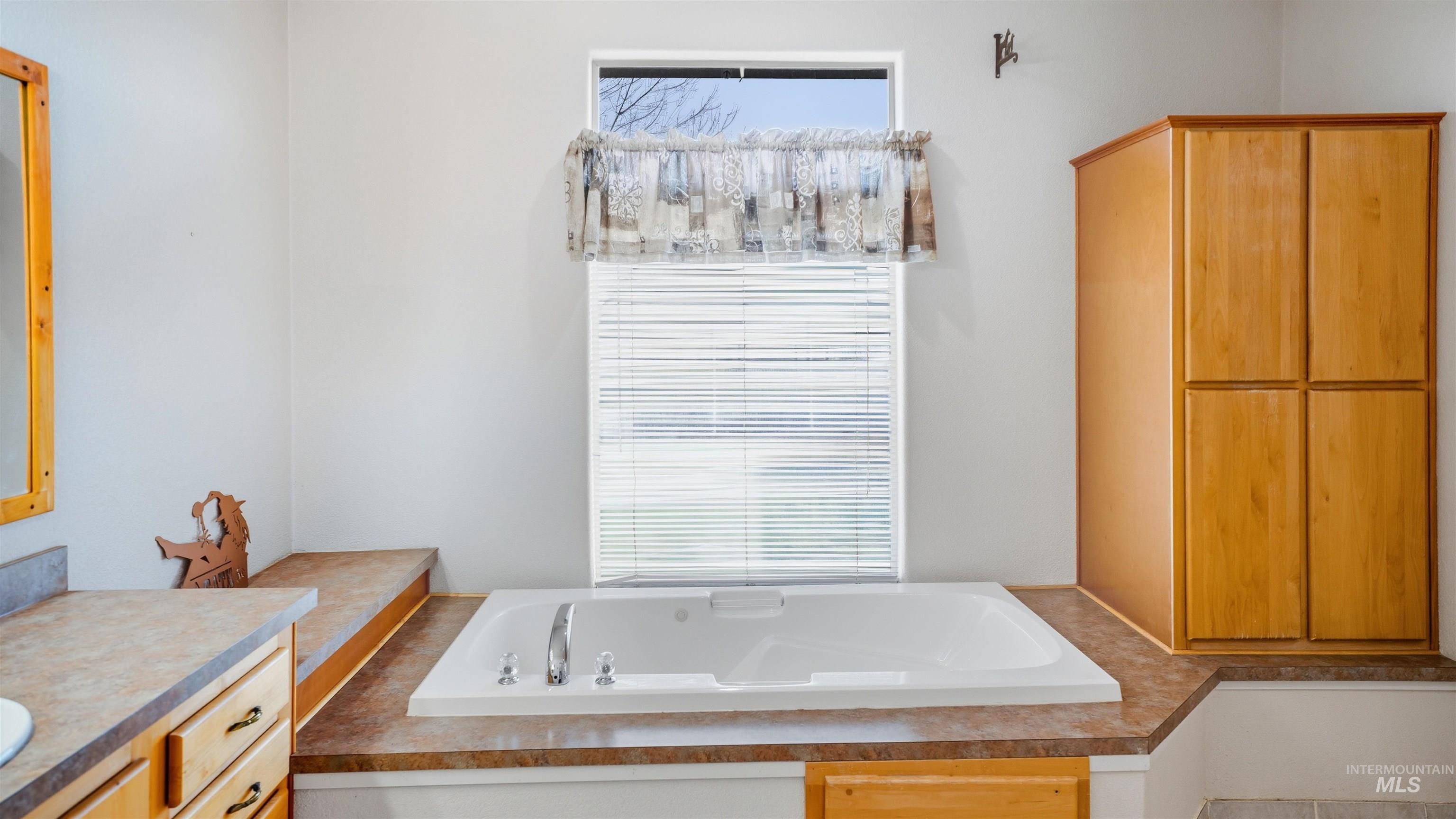19397 Cloverland Rd. Property Photo 17