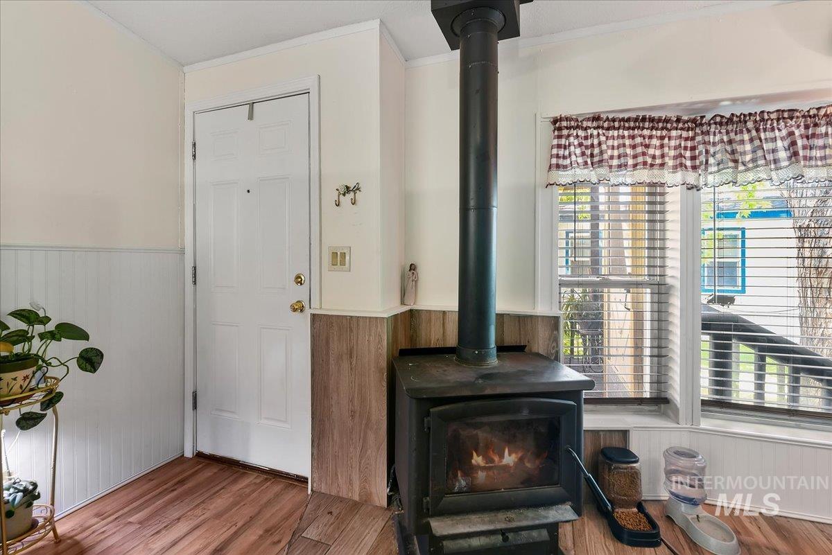 951 W Avalon Property Photo 7